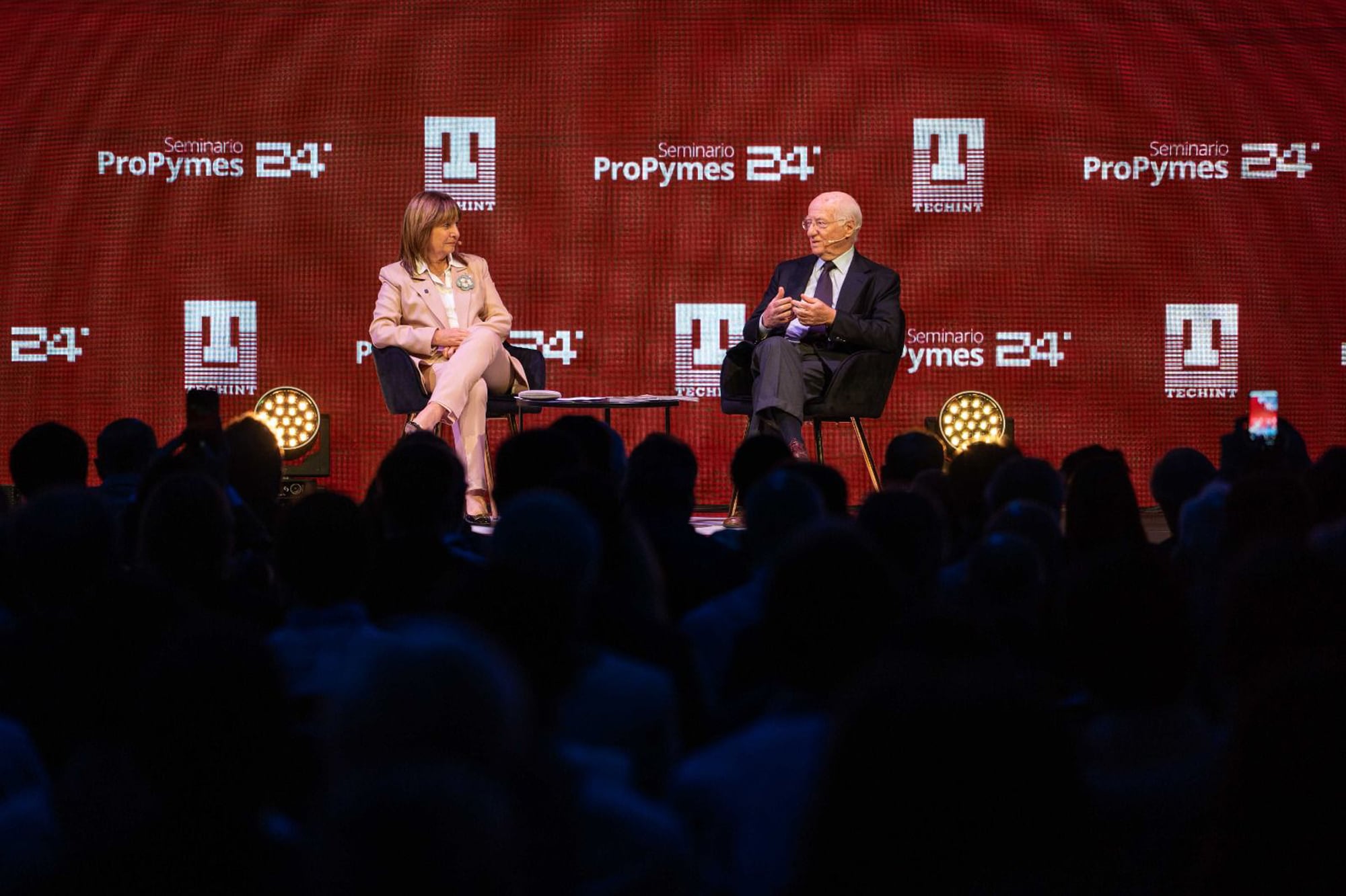 Patricia Bullrich y Paolo Rocca, en el seminario ProPymes.
