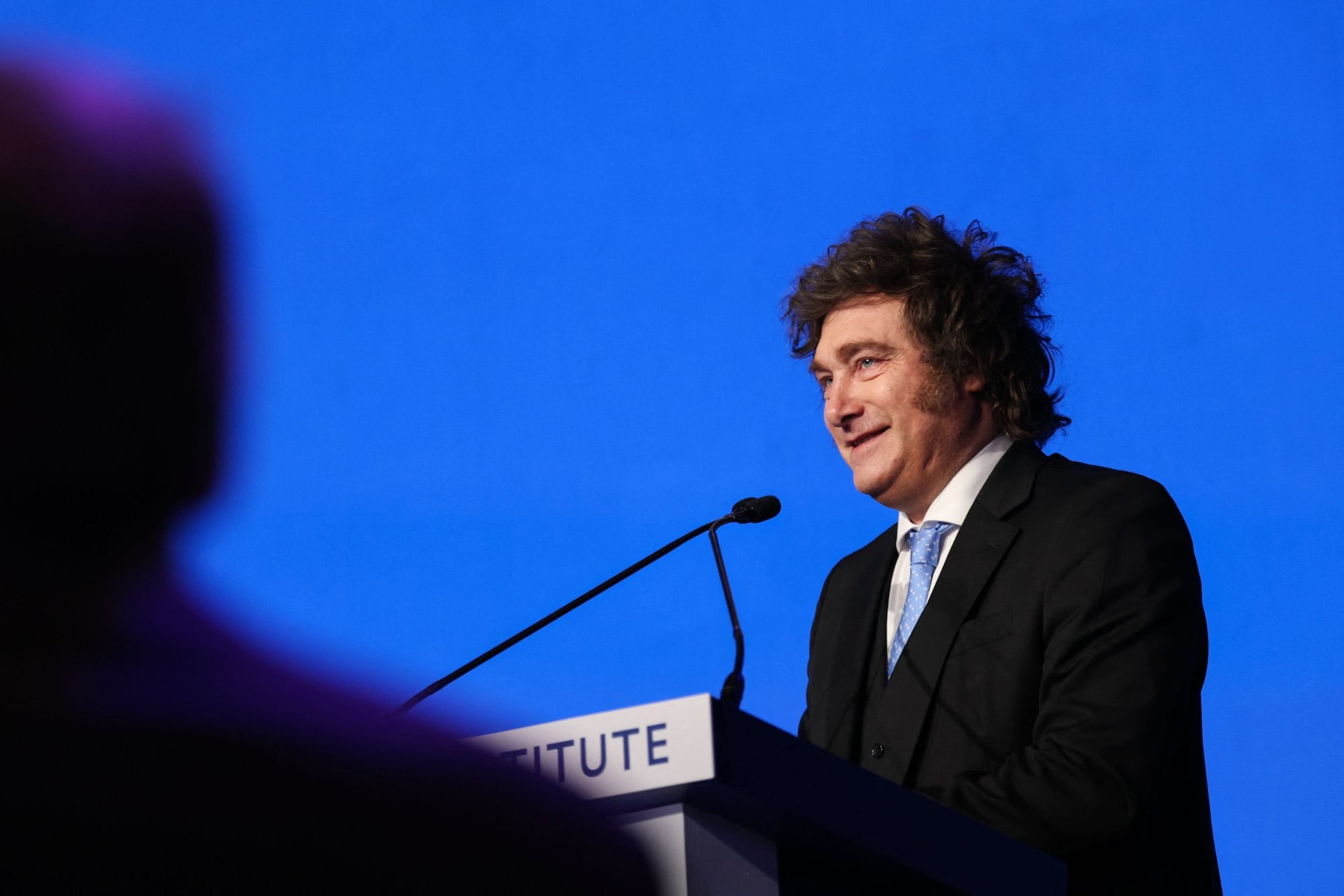 Javier Milei y sus medidas, en vivo: su defensa a Adorni y la eliminación de las PASO
