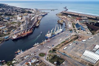 Récord en maíz. Así es la exitosa estrategia de Puerto Quequén en pandemia