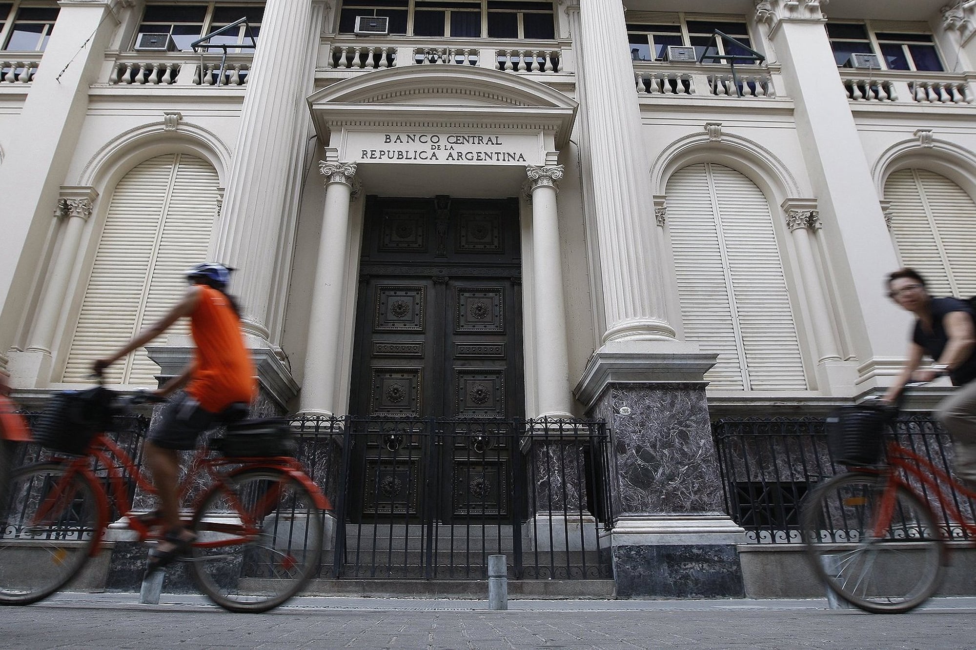 El BCRA vendió reservas la semana pasada para controlar el dólar