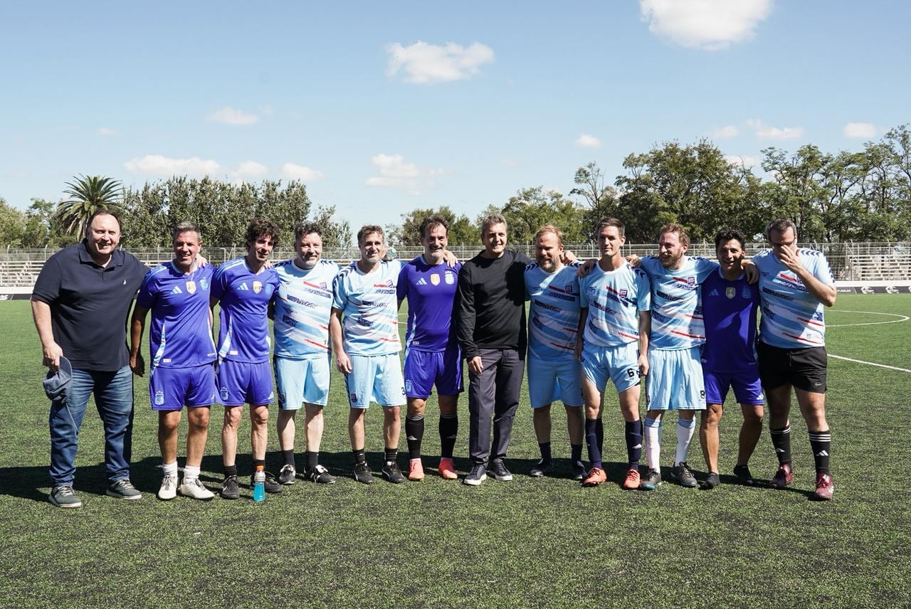 Fútbol y asado peronista en la provincia: “cumbre” de potenciales candidatos a gobernador y Sergio Massa