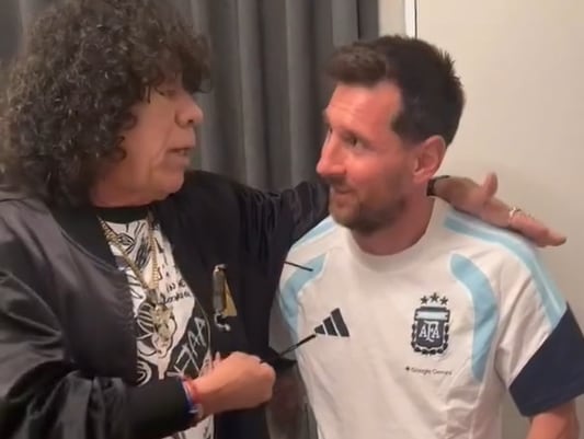 El momento íntimo entre La Mona Jiménez y Lionel Messi: "Sos un fenómeno, un grande"