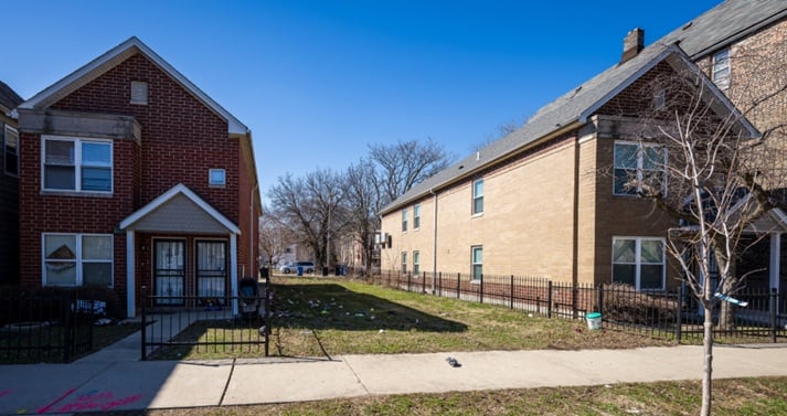 Para los programas Side Yard y Missing Middle, tanto residentes locales como desarrolladores pueden adquirir lotes con el fin de ampliar jardines o construir viviendas asequibles