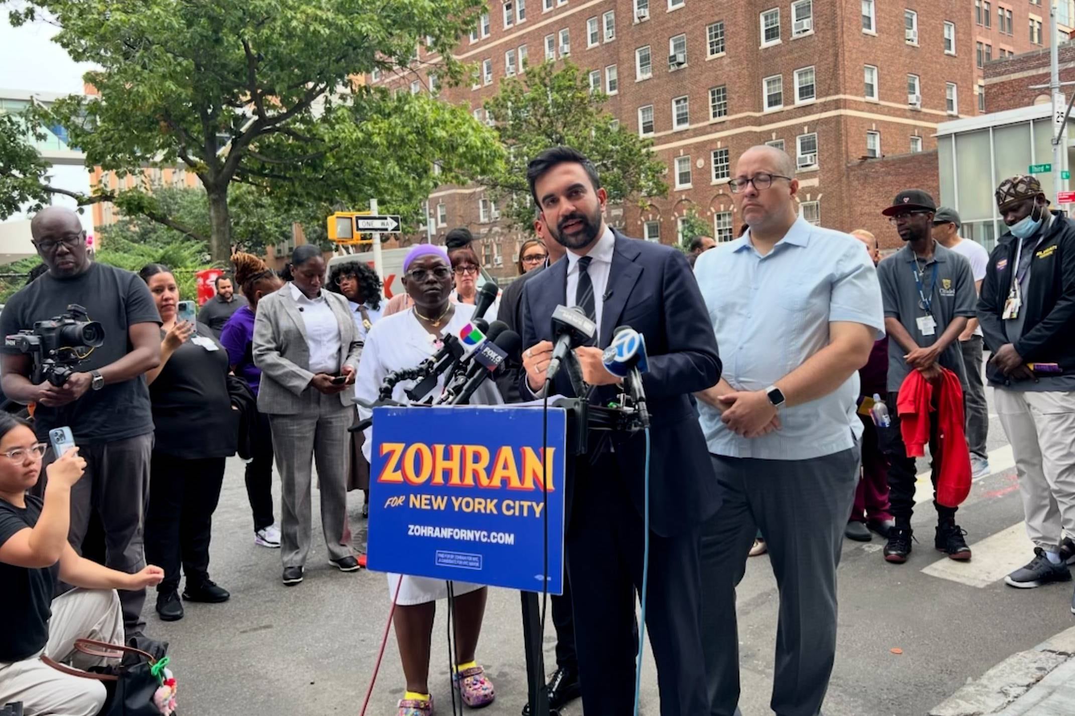 Mamdani, durante un acto político en la zona del Bronx