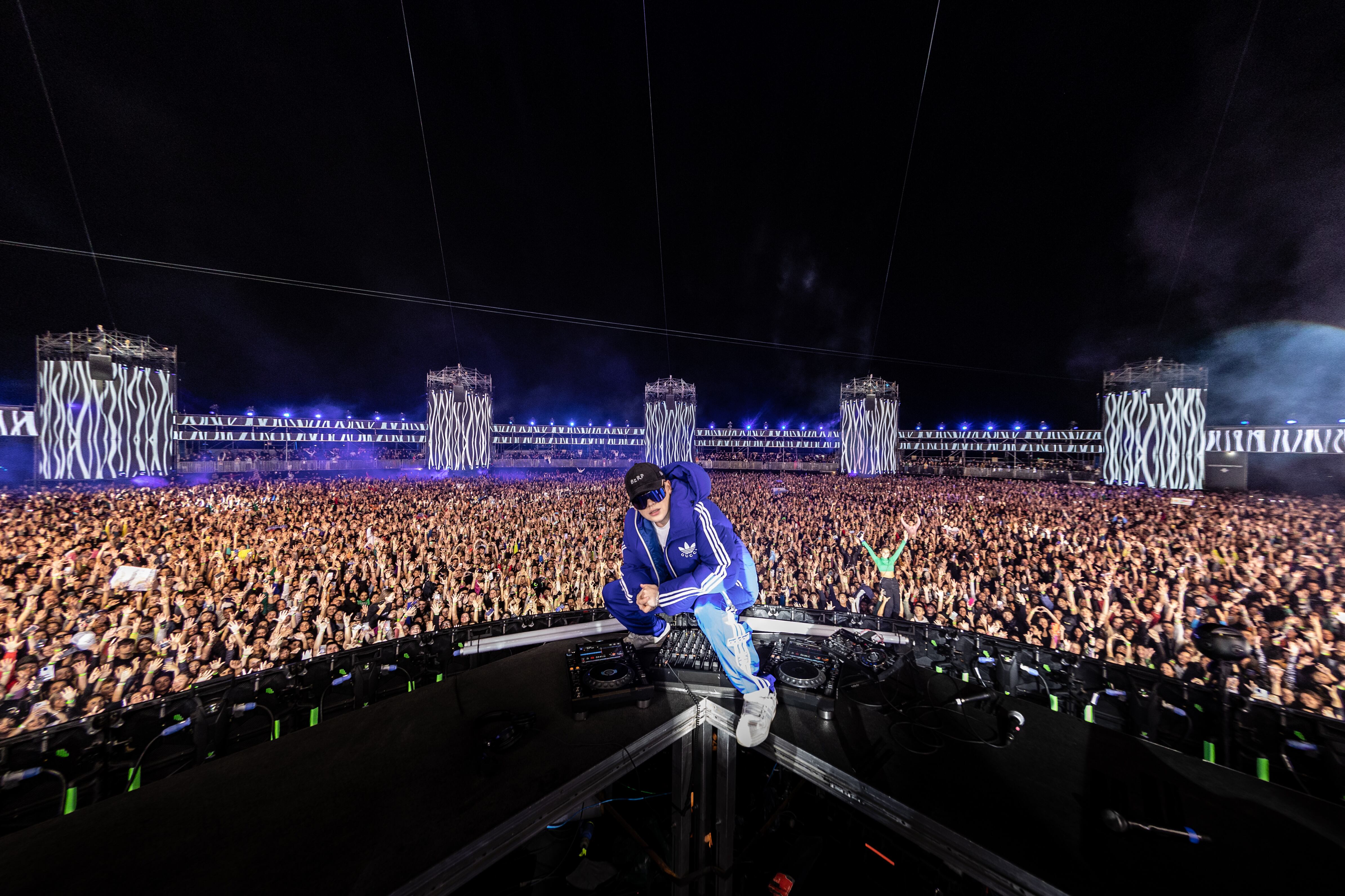 En el último tiempo Bizarrap lanzó nuevas BZRP Music Sessions, ganó premios Gardel, Latin Grammy y amplió tanto sus horizontes que llegó a la Fórmula 1 con Franco Colapinto