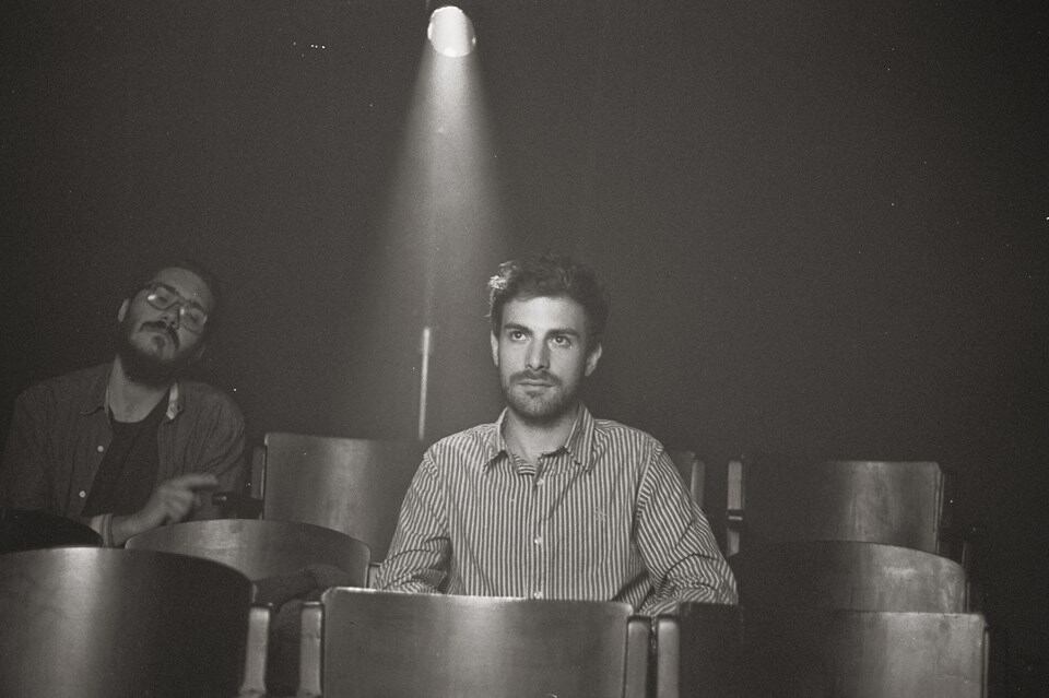 Santiago es amante del cine. (IG scauso_)