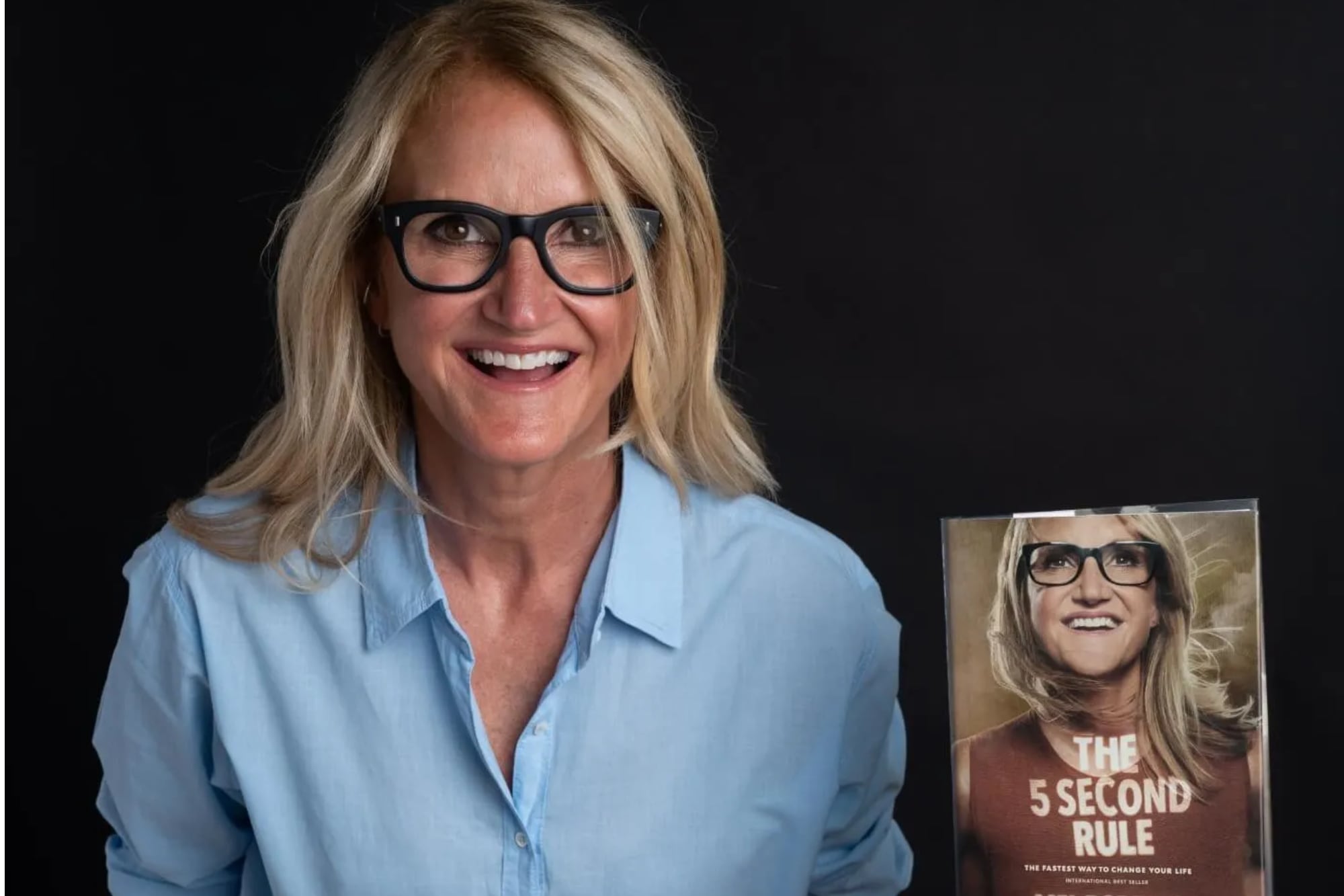 Mel Robbins, experta en desarrollo personal, de 57 años: “Tus padres probablemente no han ido a terapia, ni quieren”