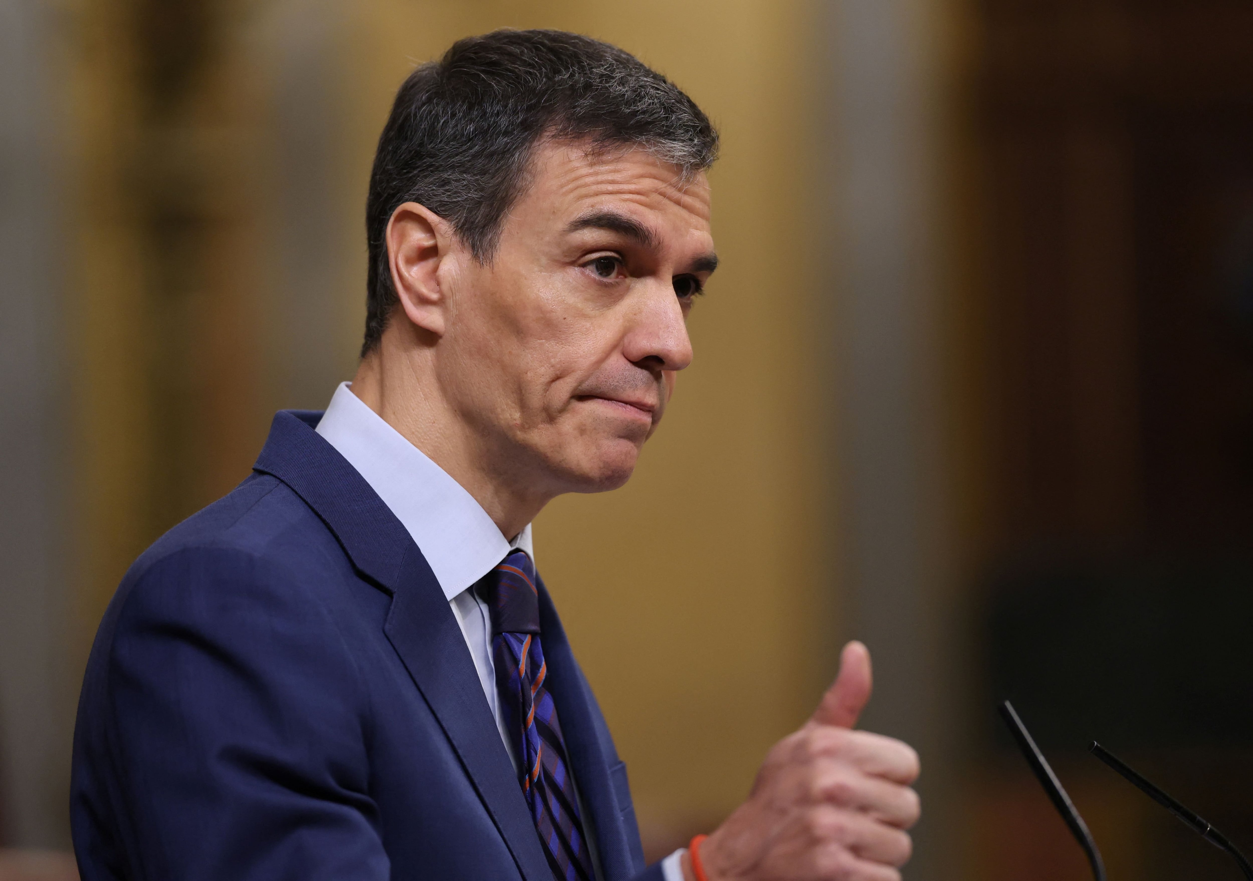 Pedro Sánchez sostuvo que ofrecerle un puerto seguro al crucero