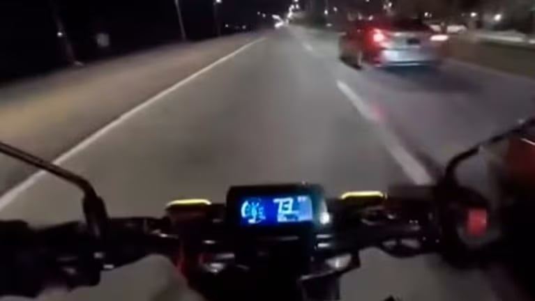 Motochorros Roban Moto a 100 Km/H en Autopista Acceso Sudeste