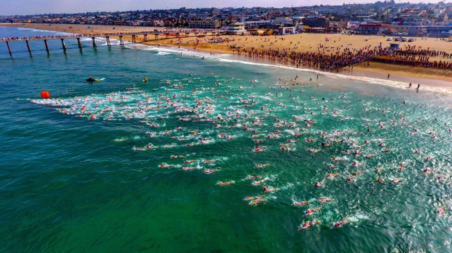 En el International Surf Festival se organiza una carrera de natación de muelle a muelle (Facebook/International Surf Festival)
