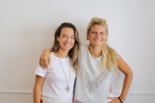 Negocio millonario. Hacen mochilas urbanas y venden en todo el país