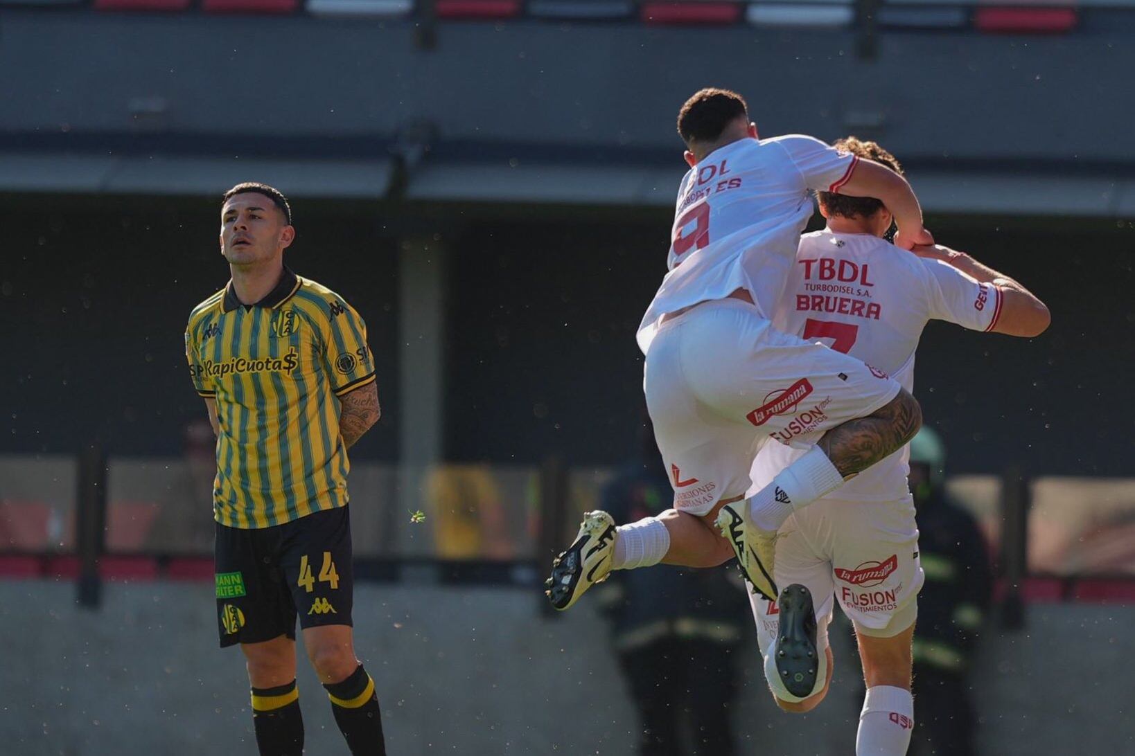 Barracas derrotó a Aldosivi en su estadio y lidera la zona A del Clausura junto a Estudiantes
