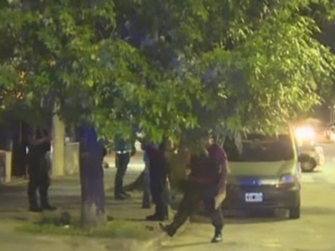 En la escena del crimen intervino personal de la Comisaría Vecinal 10B