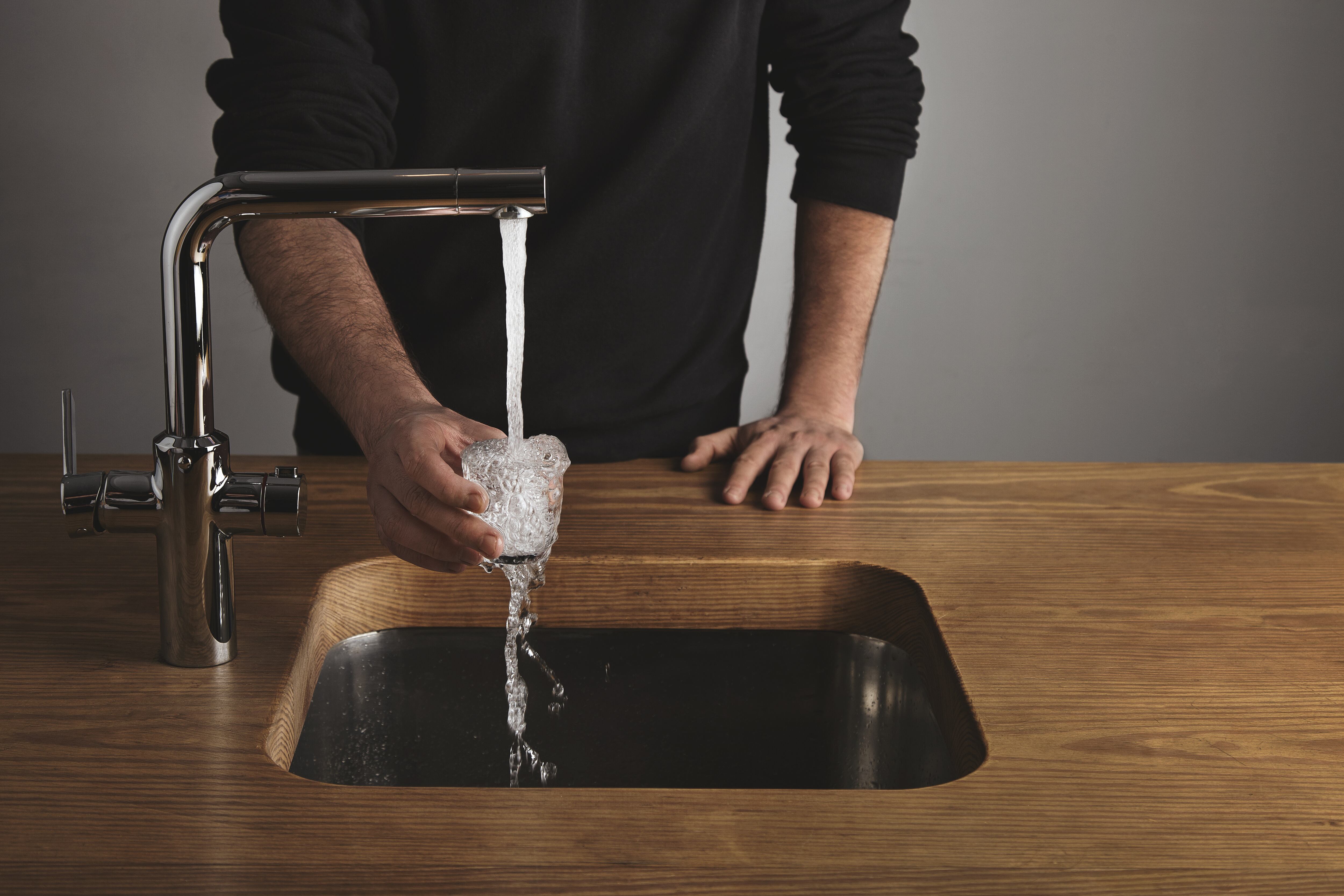La cuota base del agua en McAllen subió casi un 45%, mientras que el precio por galón, calculado de manera escalonada, aumentó más del 30%
