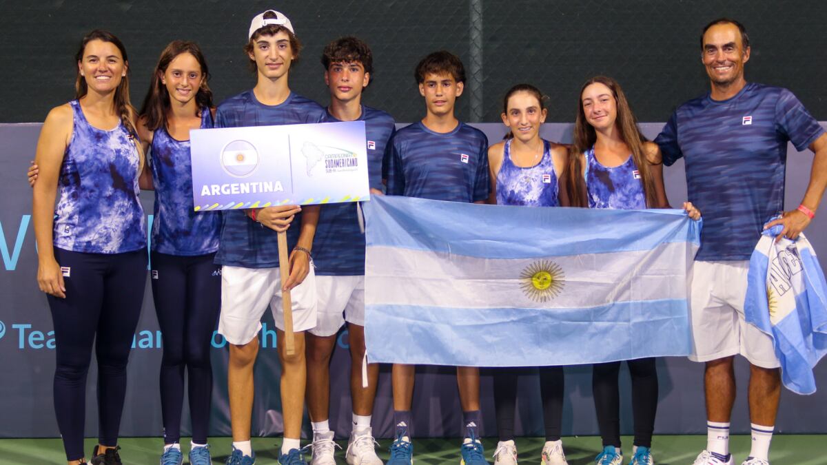 Los equipos argentinos Sub 14 que en mayo jugaron el Sudamericano de Salinas y no pudieron obtener el boleto para el Mundial de la categoría