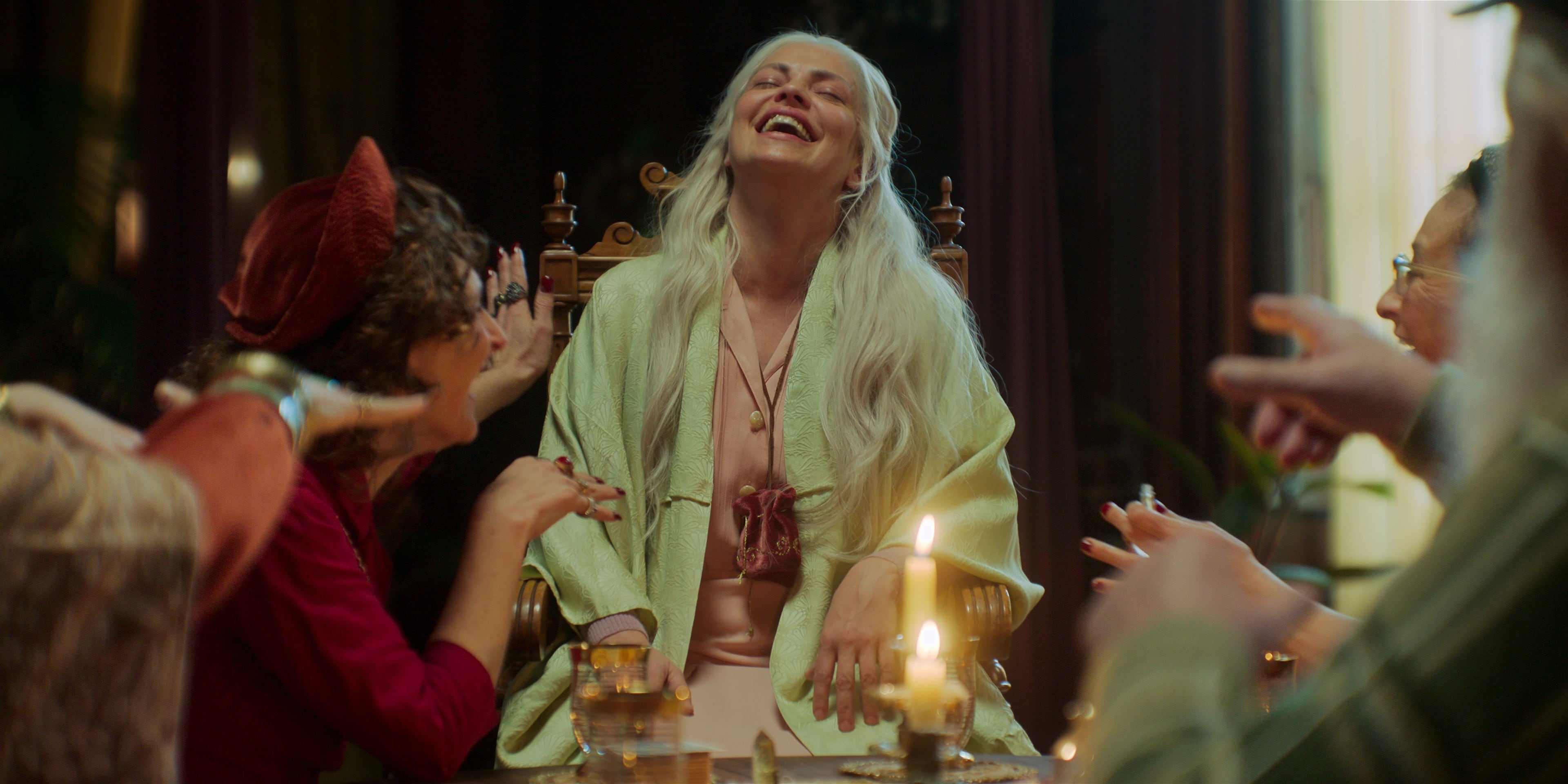 Detrás del rodaje: la serie que apela al realismo mágico, protagoniza Dolores Fonzi y es una de las apuestas del streaming