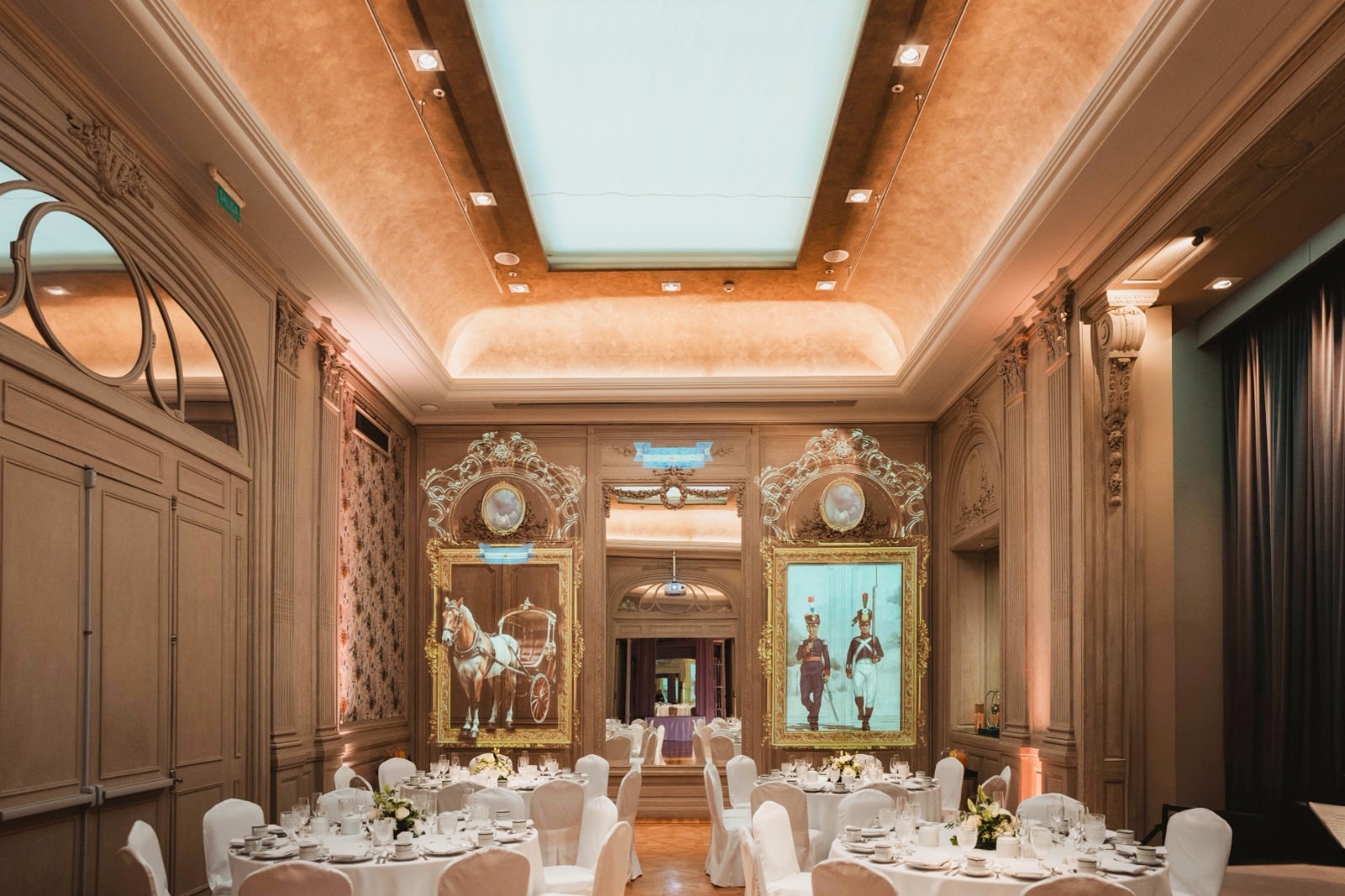Joyas patrimoniales: siete experiencias para disfrutar hoteles y casonas con historia 6 El Hotel Palladio Buenos Aires tiene un salón que fue escenario de la Revolución de Mayo