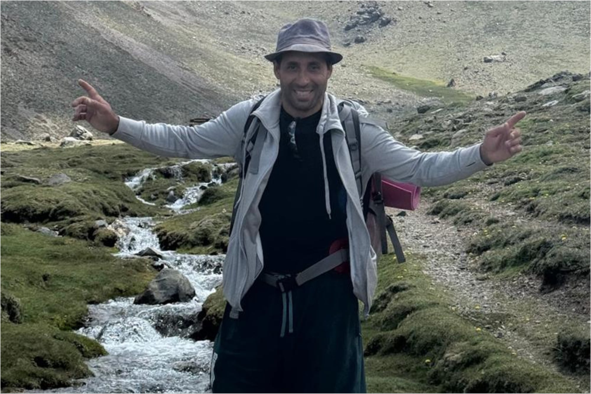 La vida de Juan Carlos Falcón: salió campeón con Vélez, lo dirigió Bianchi y BIelsa y hoy es dueño de un complejo de cabañas en medio de la montaña