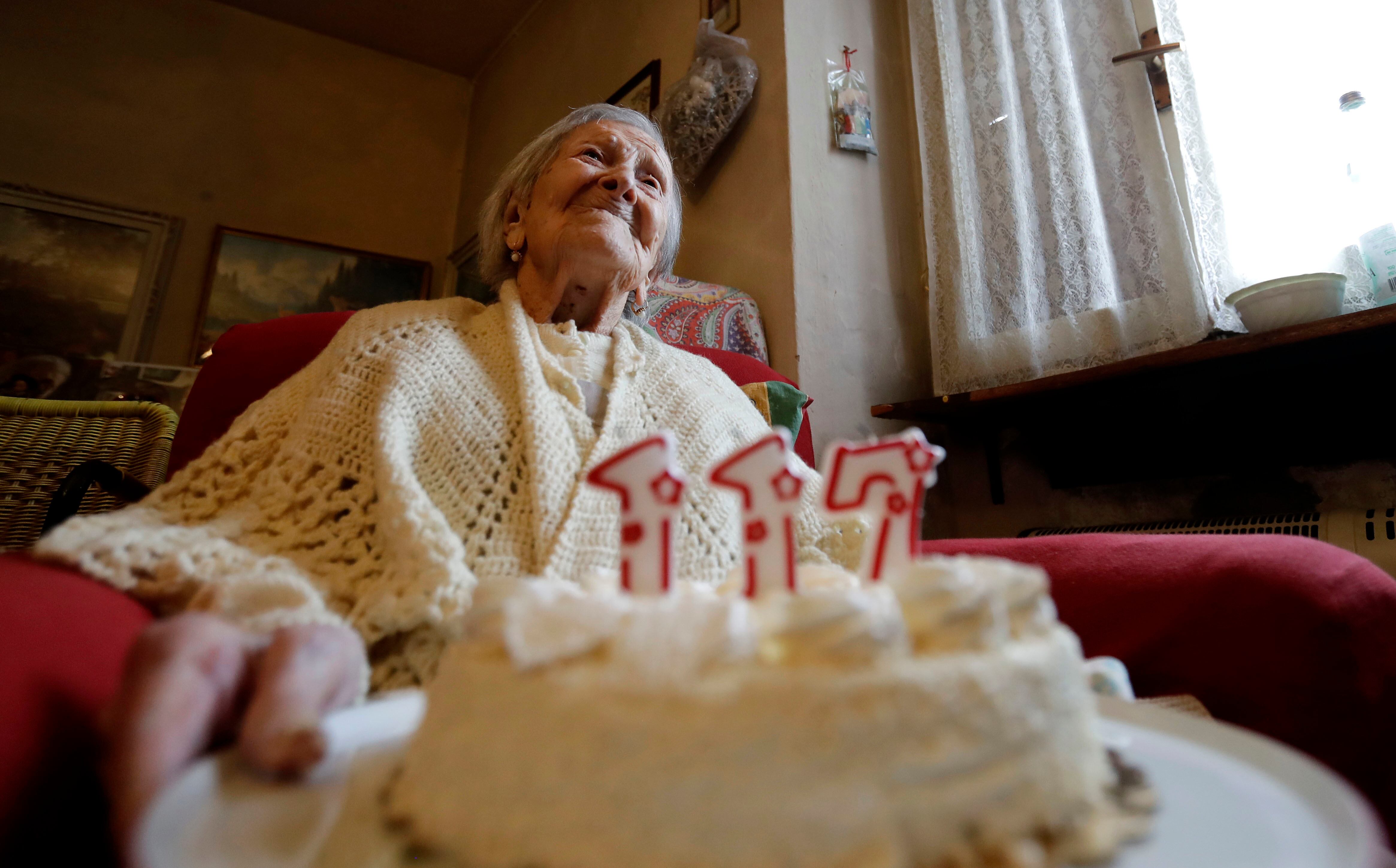 Emma Morano llegó a festejar su cumpleaños 117 en Italia (Foto: @AawazSean)