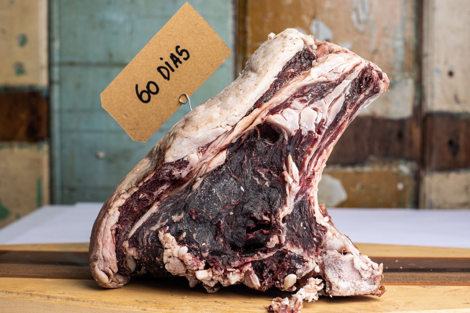 El boom de la técnica que potencia el sabor y la terneza de la carne: cómo la aplican las parrillas de Buenos Aires