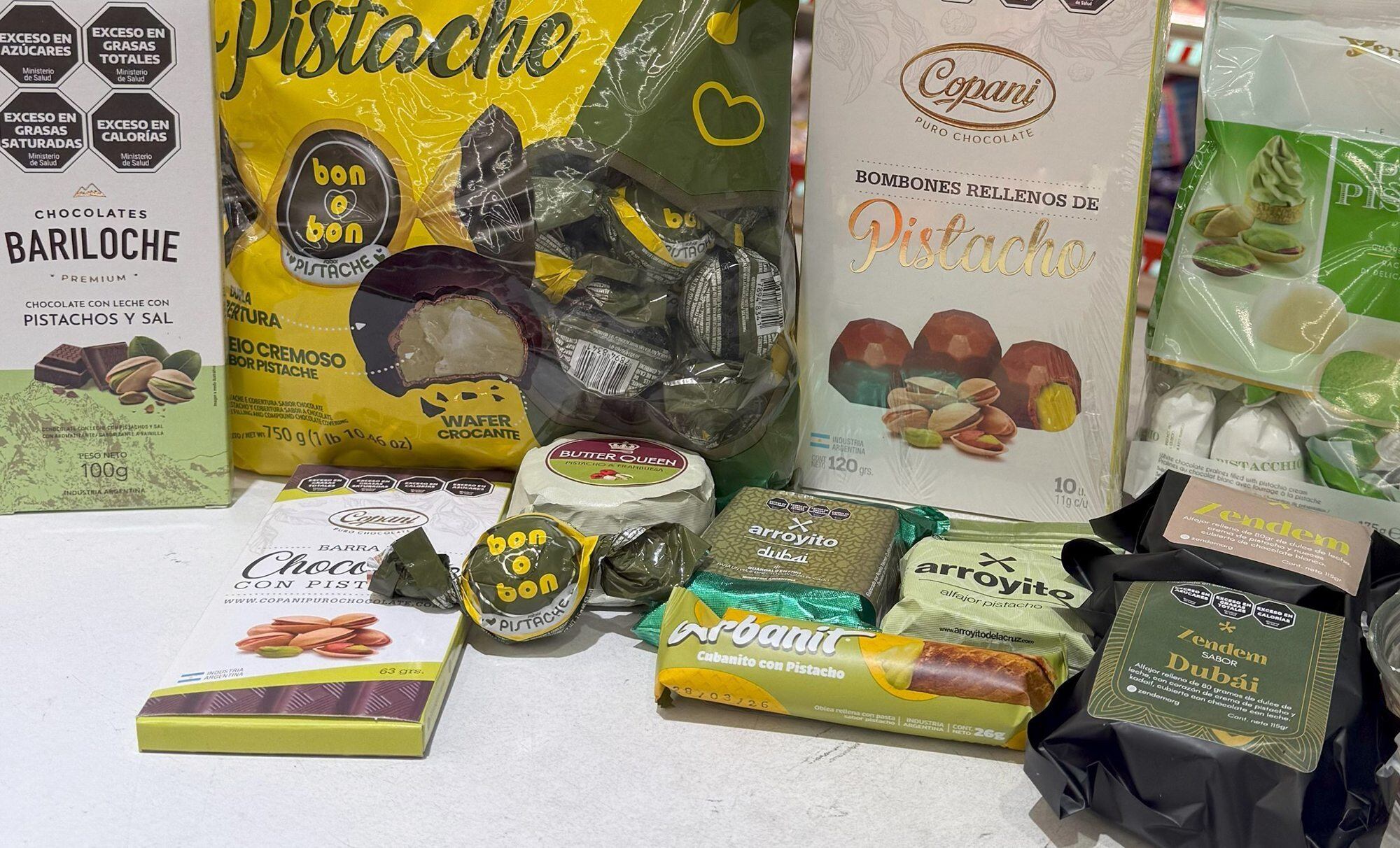 Algunas de las numerosas golosinas con pistacho que hoy se ofrecen en los kioskos