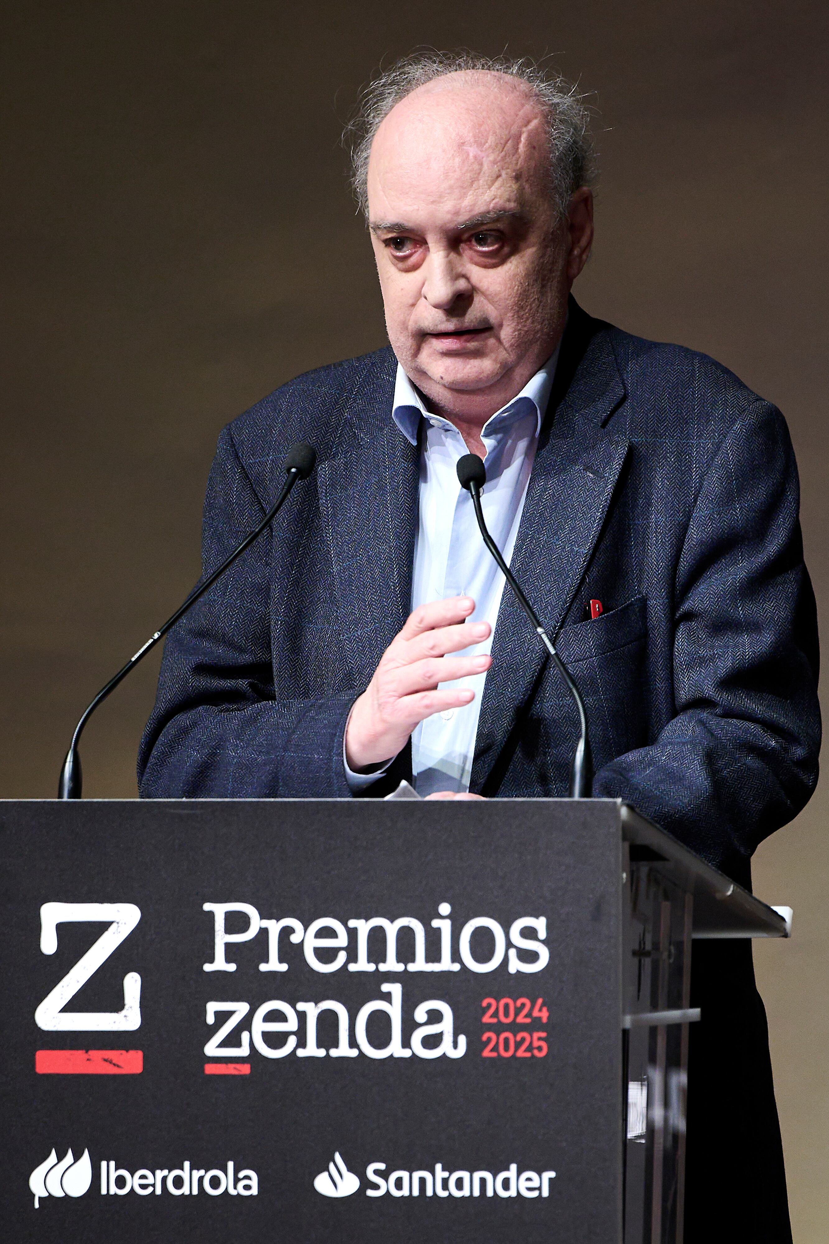 Vila-Matas sostuvo que para ser escritor hay que atreverse