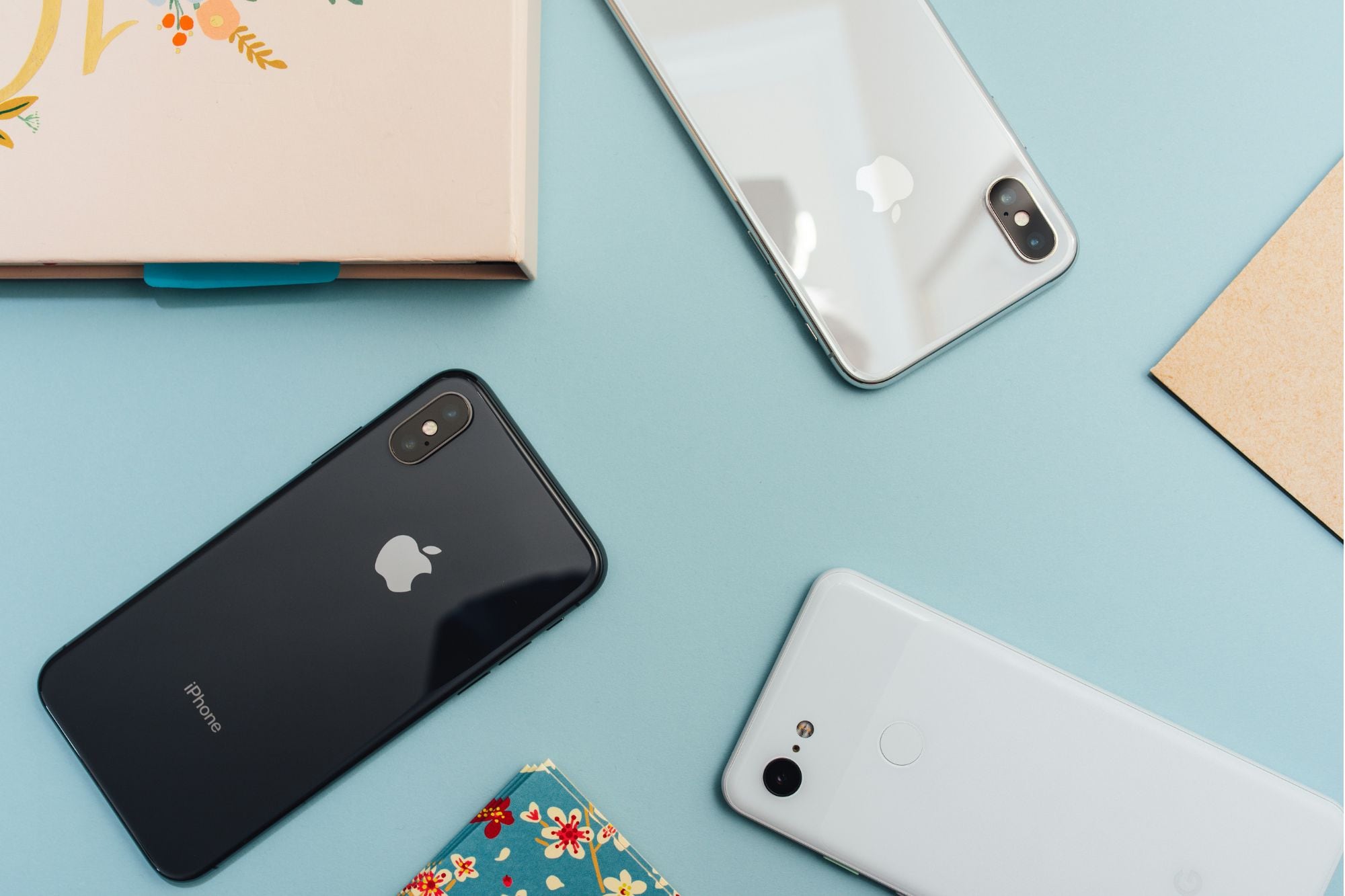 El iPhone 16 Plus incorpora batería de mayor rendimiento y una pantalla más grande, con precios desde US$899 hasta US$1199