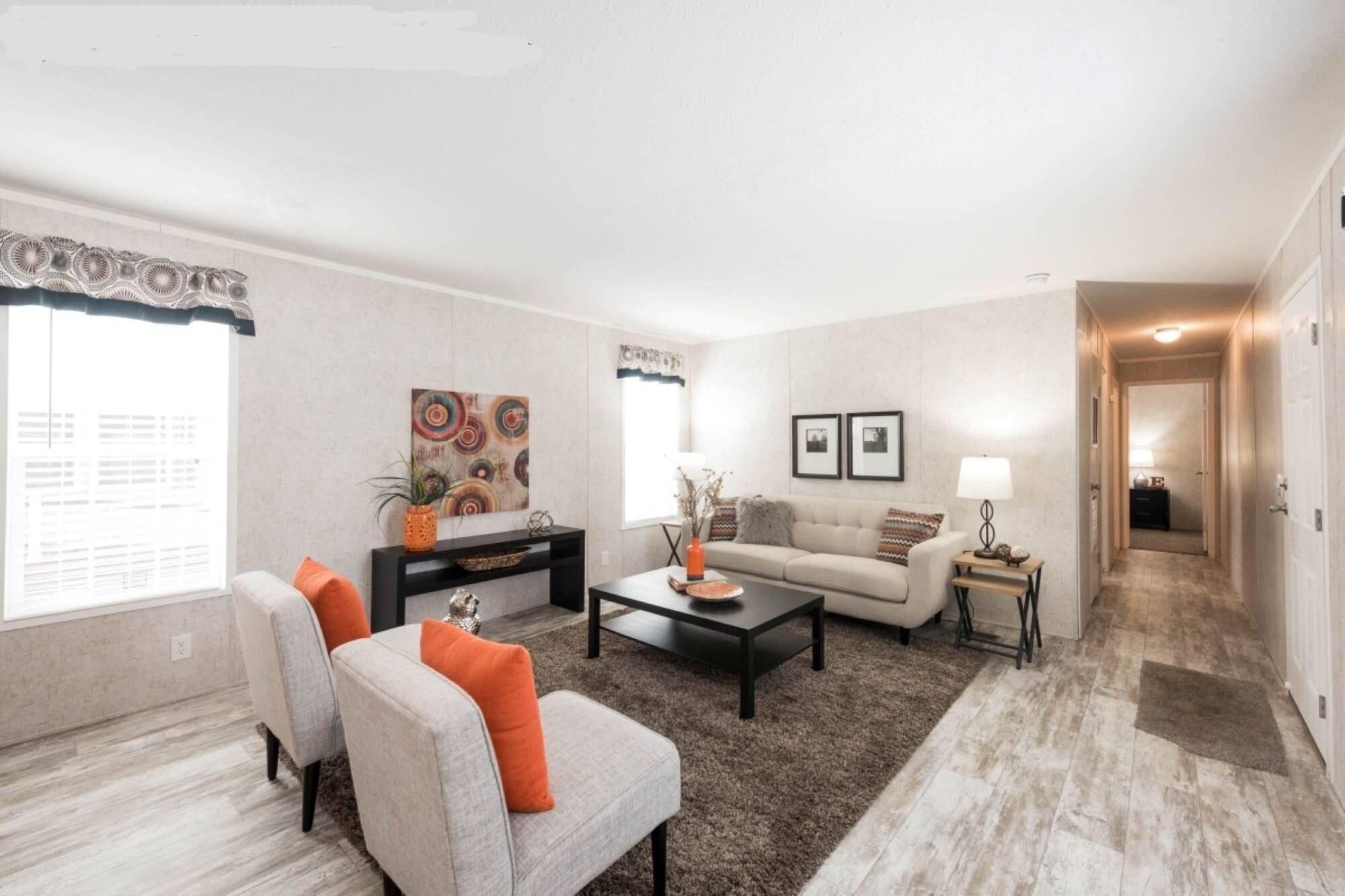 La sala resulta cómoda y funcional: una opción económica