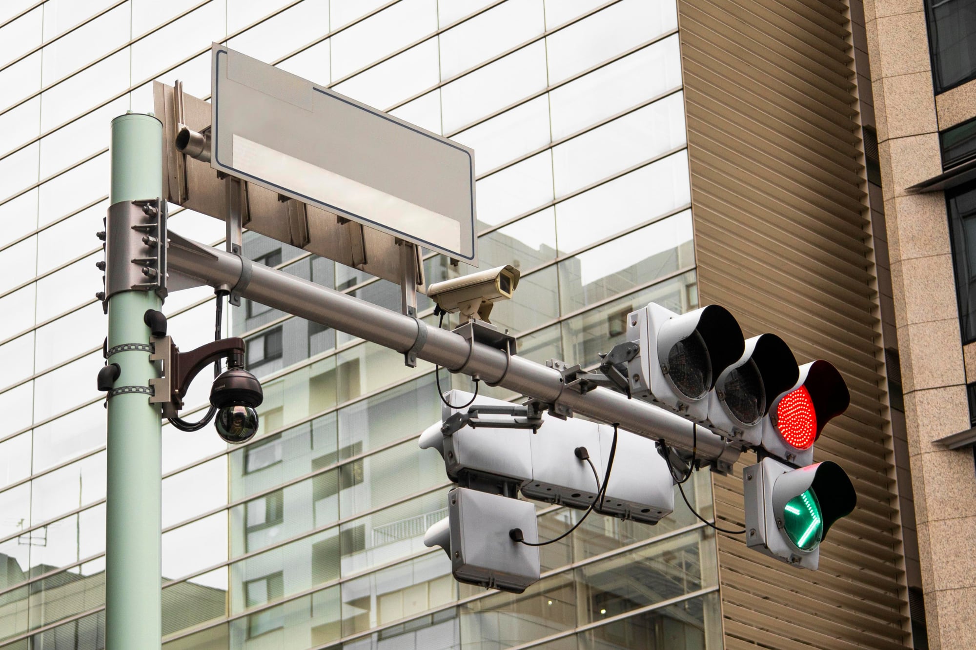 Desde 2019, las multas han generado más de 112 millones de dólares en ingresos en el estado