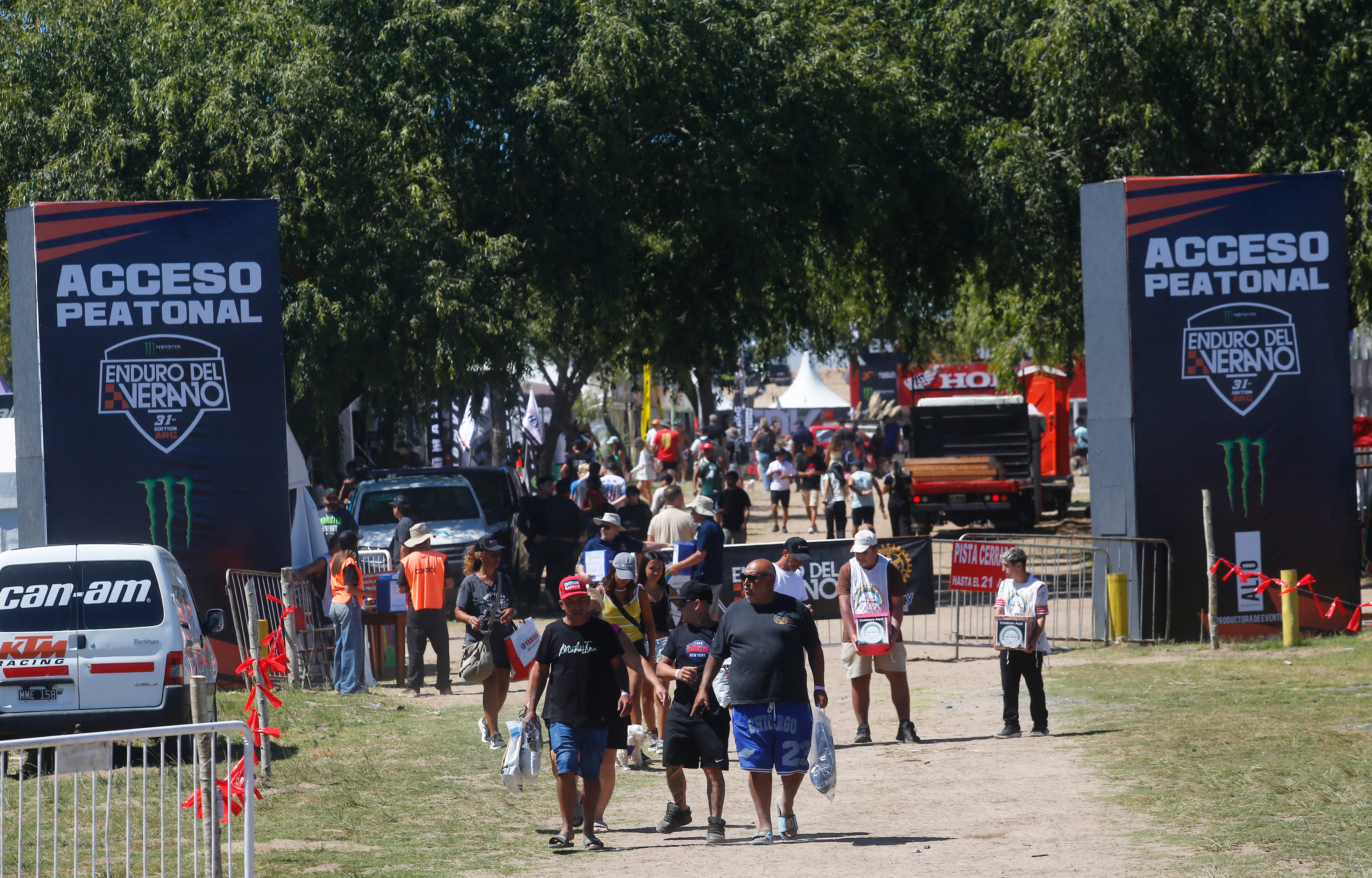 La afluencia de turistas para ver el campeonato Enduro de Verano es mayor que casi supera a los visitantes a Villa Gesell durante el fin de semana extralargo de Carnaval