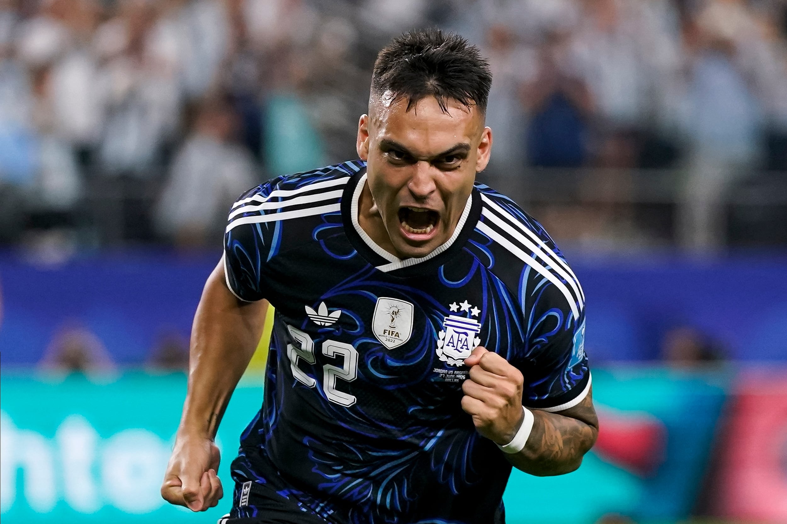 La selección argentina avanzó a 16avos de final como líder del Grupo J