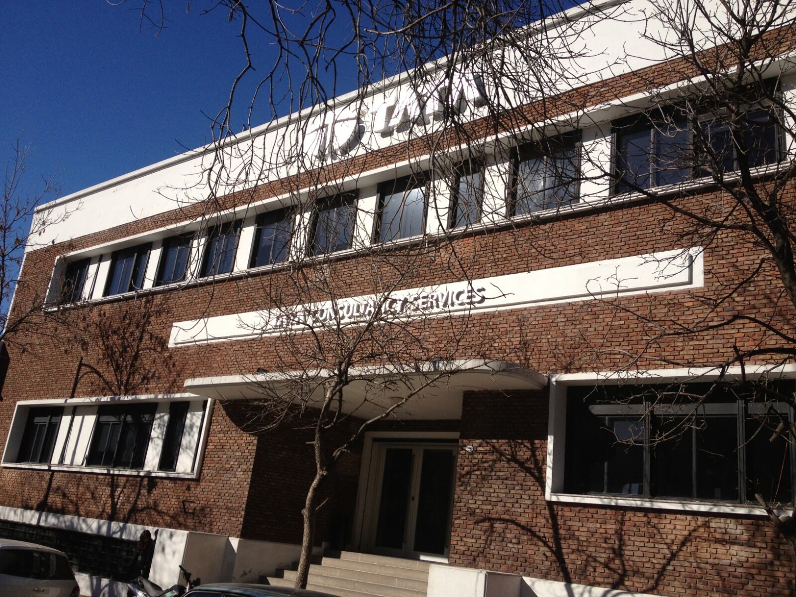 Venden un terreno de casi una manzana en un barrio histórico de la ciudad 13 La ex fábrica de Fernet Branca fue puesta a la venta por US$6.000.000