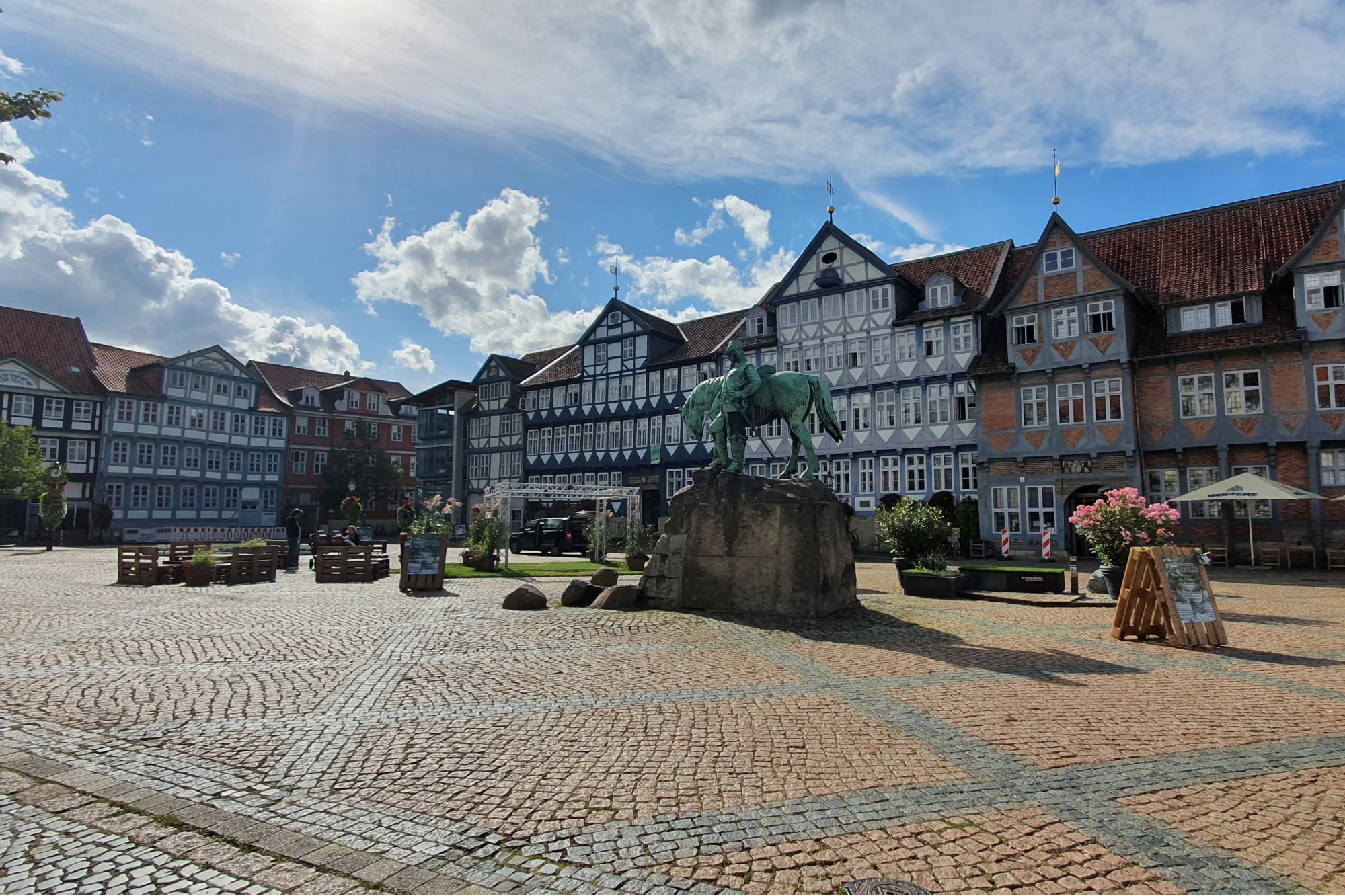 Wolfenbüttel se convirtió en la residencia de los duques de Brunswick en 1432. A lo largo de los siguientes tres siglos creció hasta ser un centro de las artes.