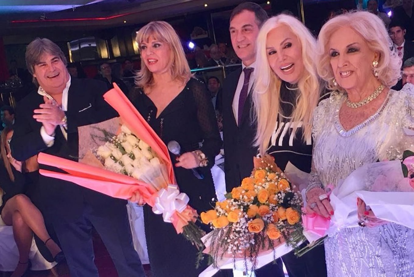 A los 75, Teté Coustarot cuenta cómo es su vida hoy 6 Junto a sus amigas Susana Giménez y Mirtha Legrand