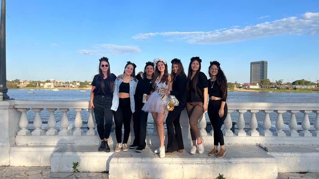 Durante la despedida de soltera.