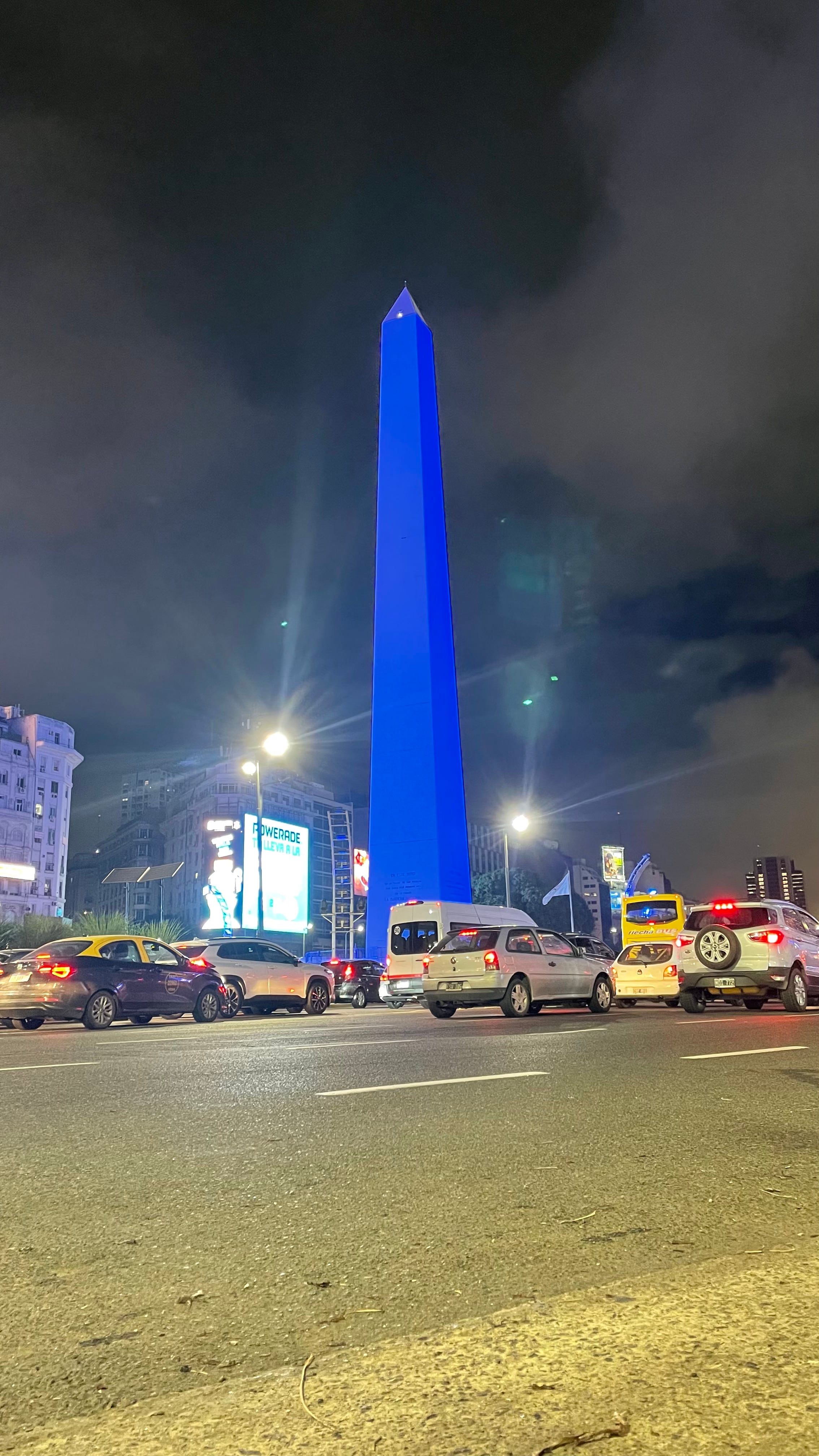 Además del Obelisco, otro monumentos se iluminarán durante la Semana Azul