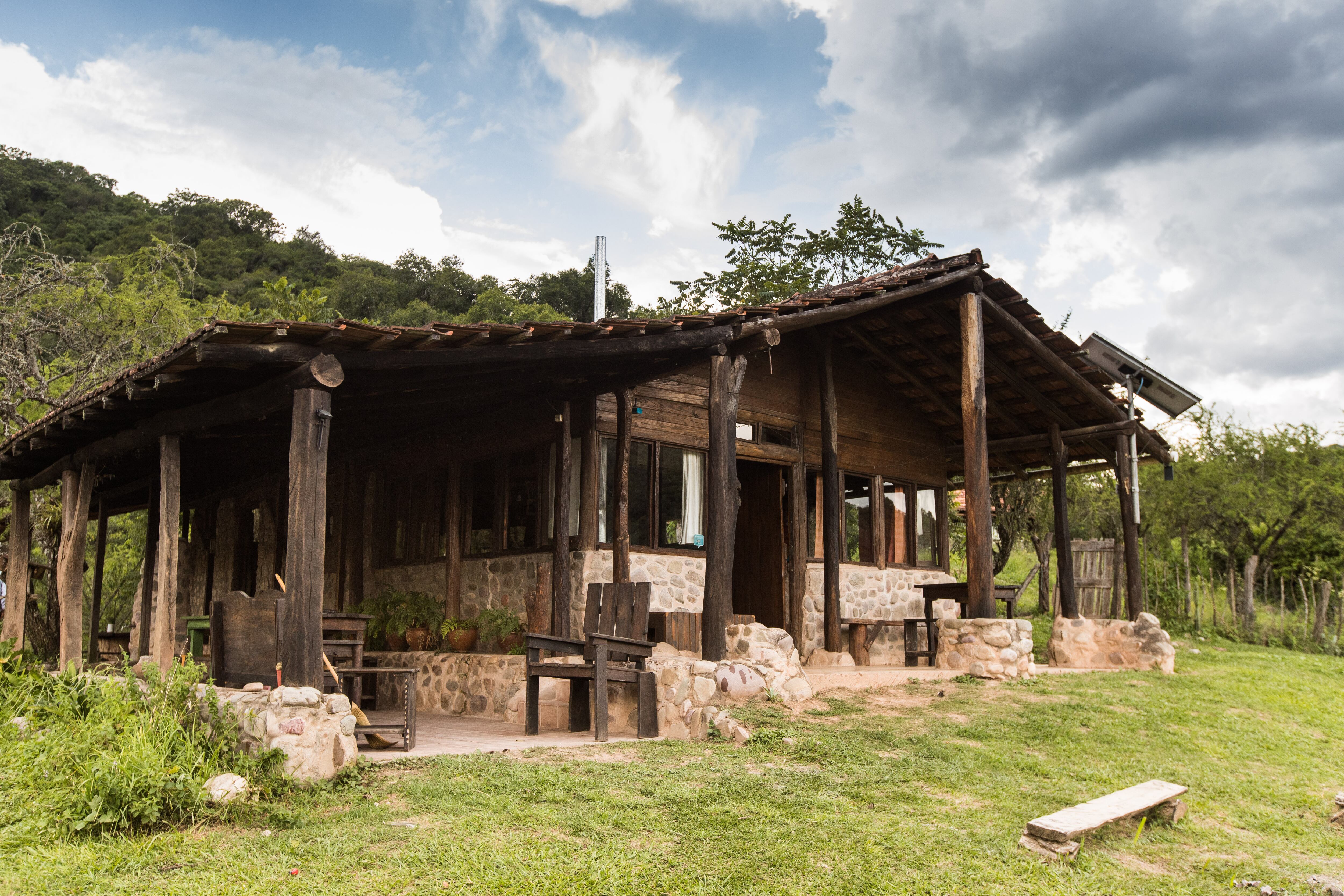 JUJUY VERDE, ALDEA LUNA, COMEDOR, CABAÑA