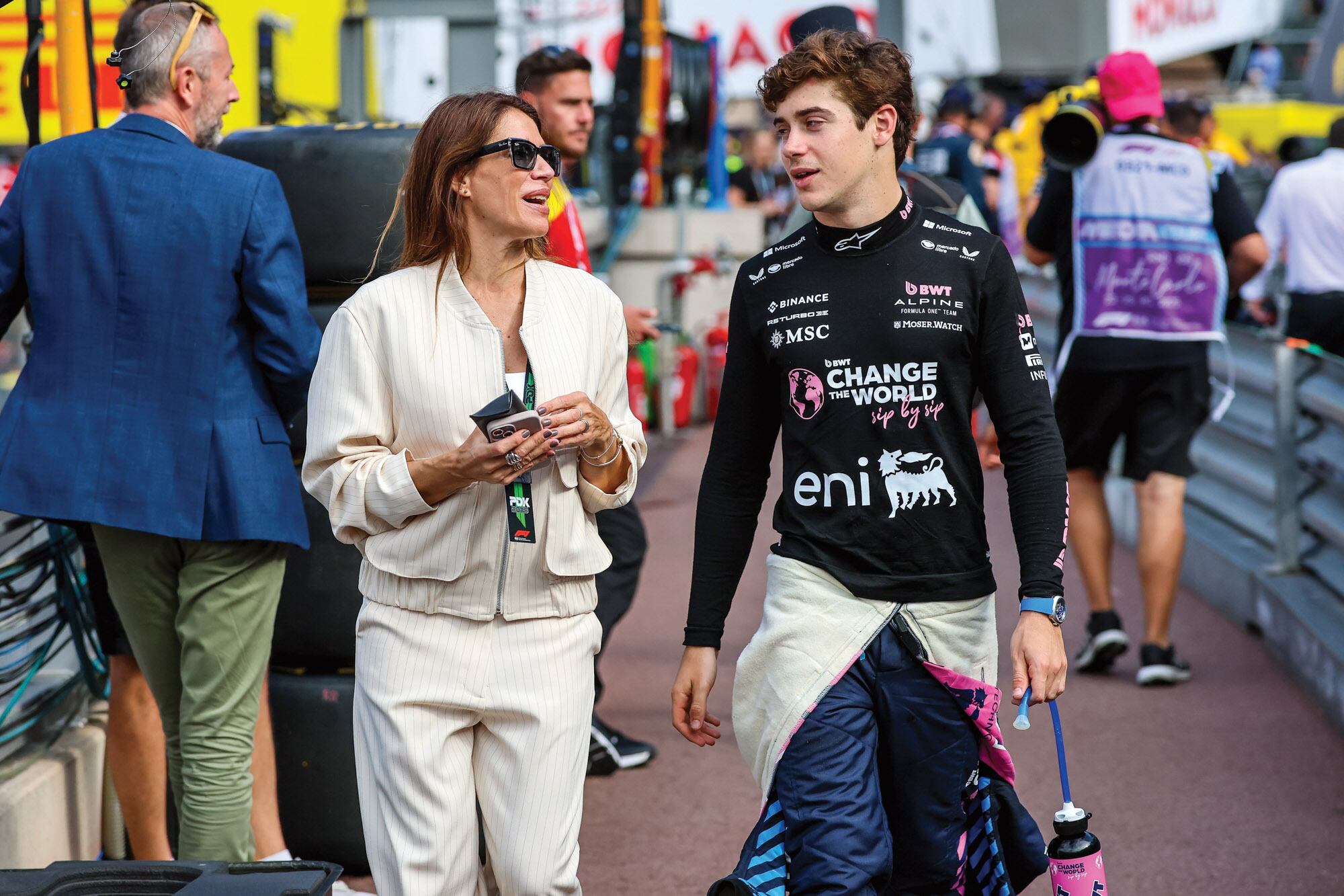 La presencia de su madre, Andrea Trofimczuk, le trajo suerte al pilarense Franco Colapinto (el 27 de mayo cumplió 22 años): en esta segunda experiencia en Alpine, avanzó cinco puestos desde la largada y terminó en la 13a posición.