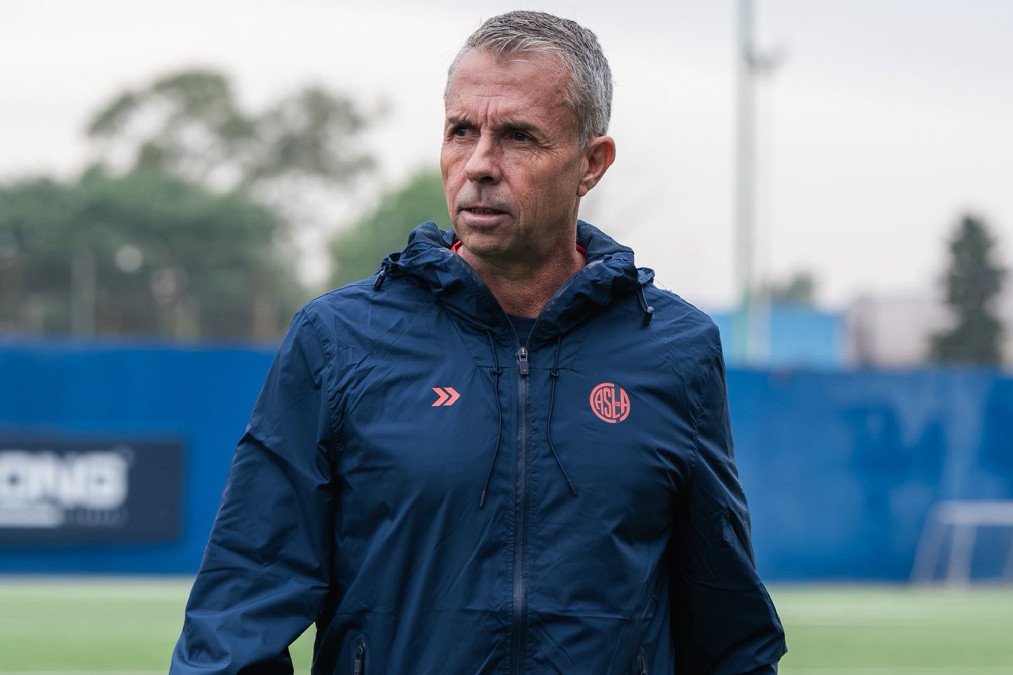 El entrenador Gustavo Álvarez renunció al cargo en San Lorenzo en el comienzo de la pretemporada