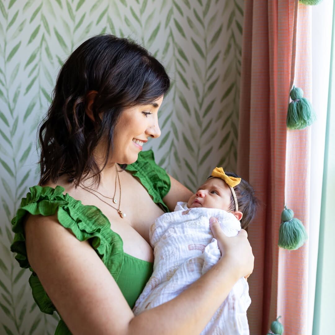 Además de reducir sus gastos, la familia vive cerca de sus seres queridos y en una comunidad más acogedora