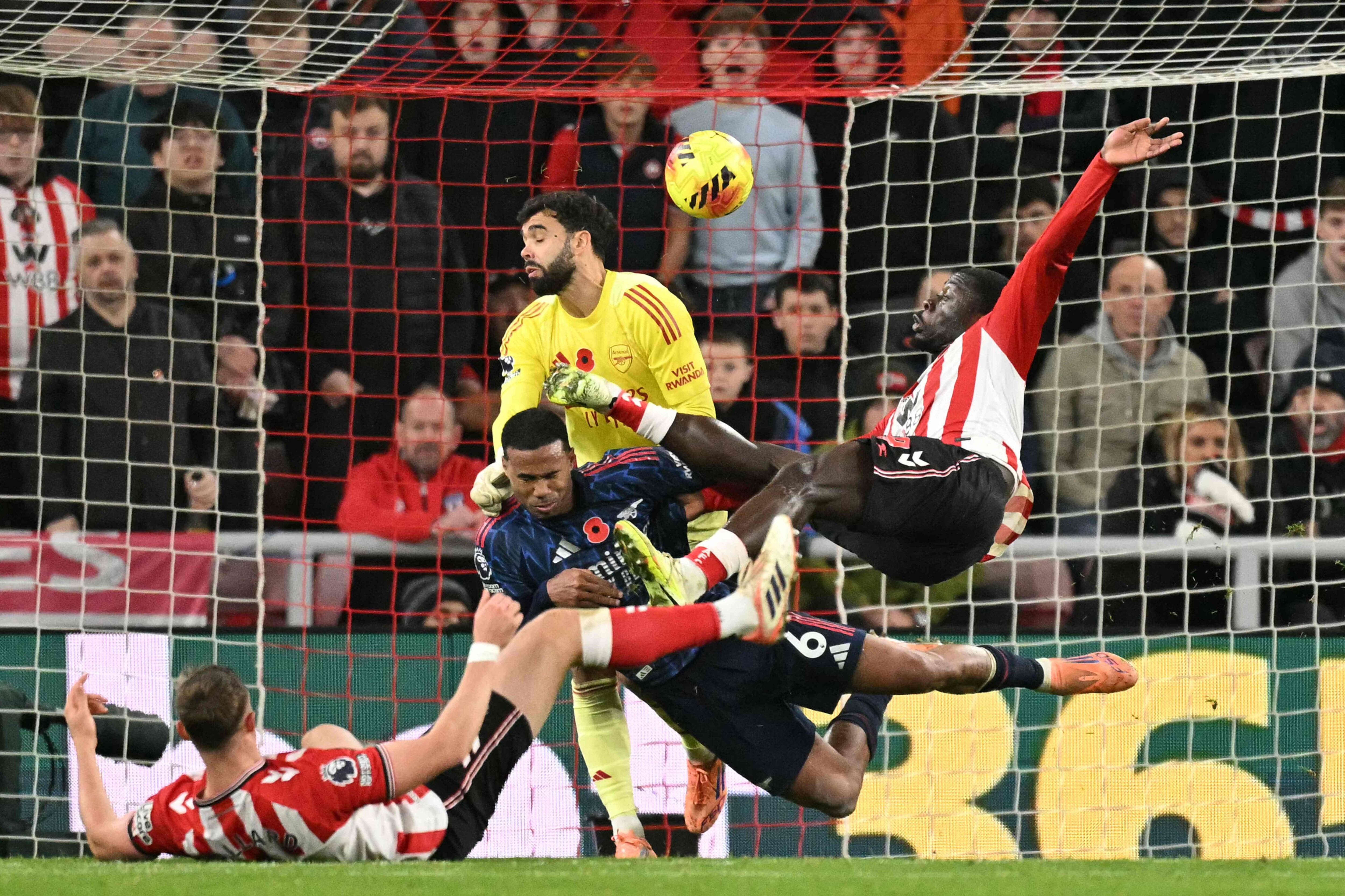 Brian Brobbey sorprendió en el Mundial: ¿Apareció al fin el N° 9 “clásico” que tanto buscó Países Bajos? 5 Brian Brobbey jugando para el Sunderland de la Premier League.