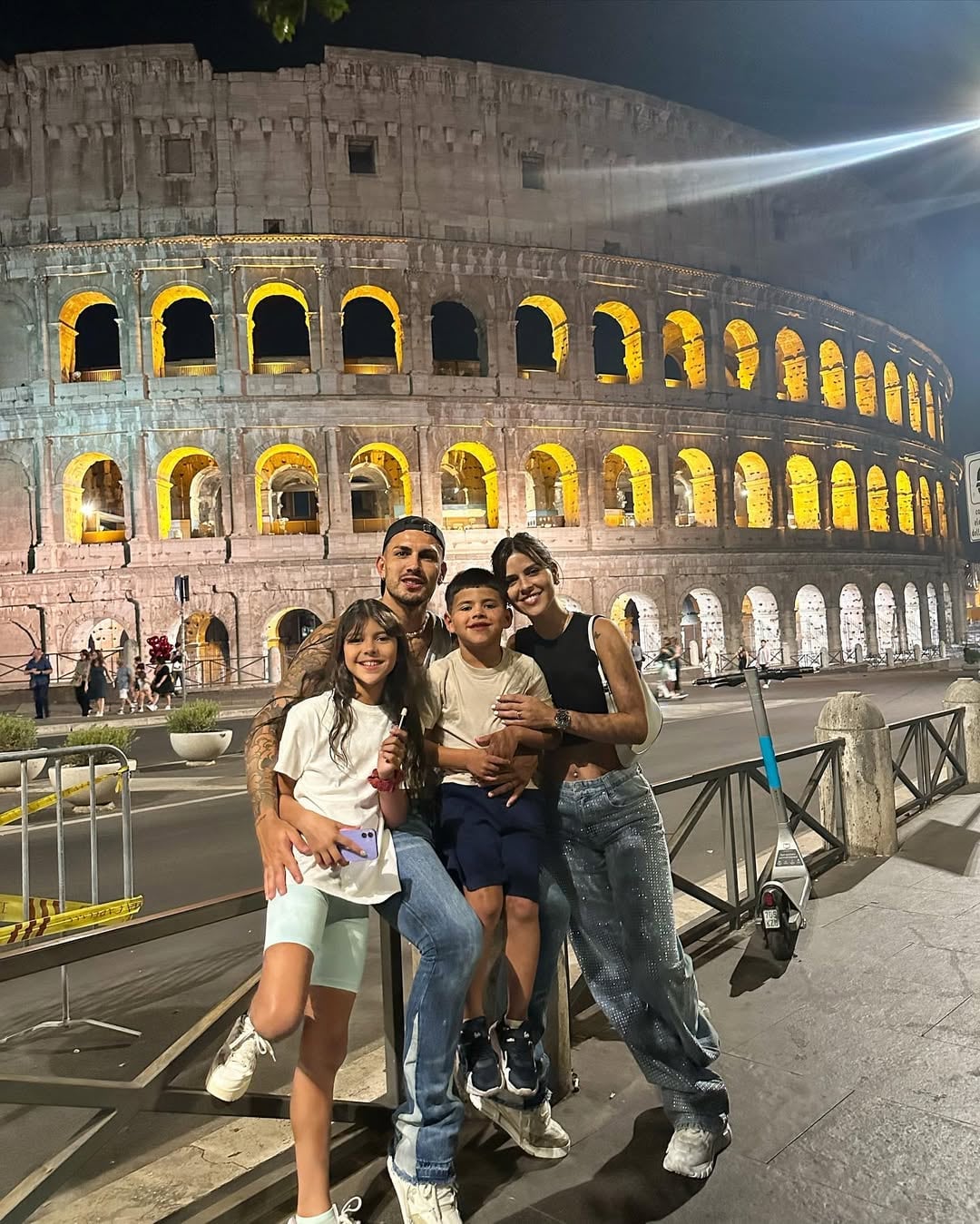 La familia vivió varios años en Roma mientras el campeón del mundo vestía los colores de la AS Roma (Foto: Instagram @ccamilagalantee)