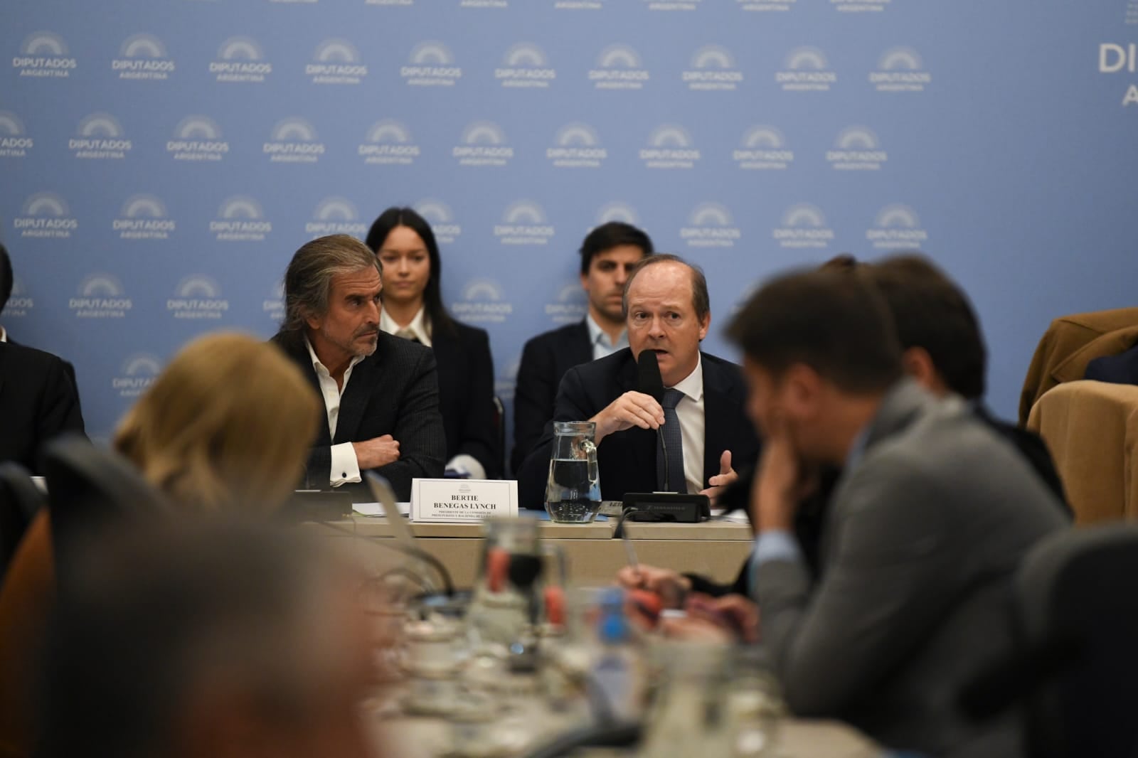 "No conozco a Palantir": el Gobierno defendió el "Súper RIGI" y negó que sea un traje a medida para empresas tecnológicas