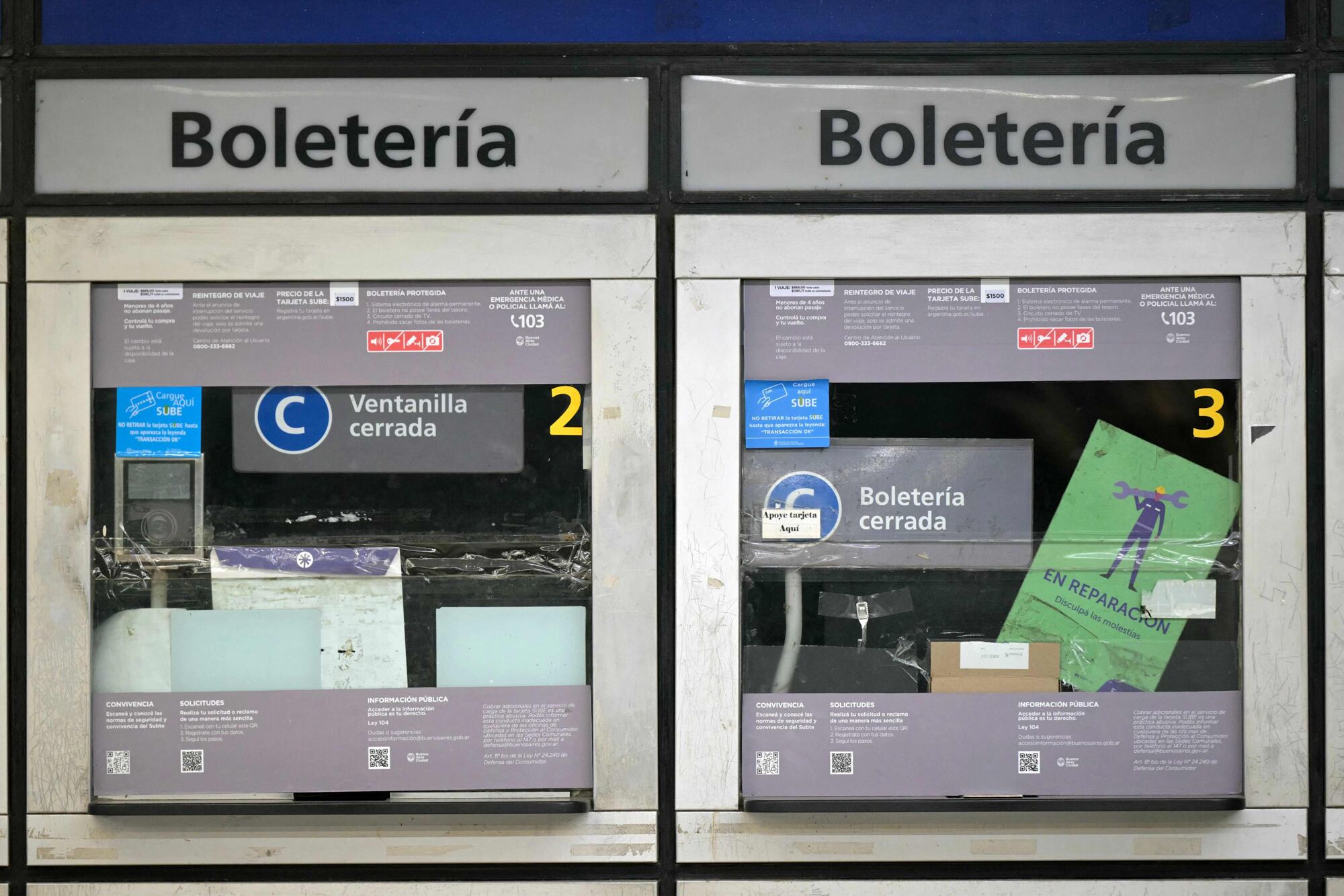 Boletería cerrada del subte en la estación Constitución por el paro del 10 de abril de 2025
