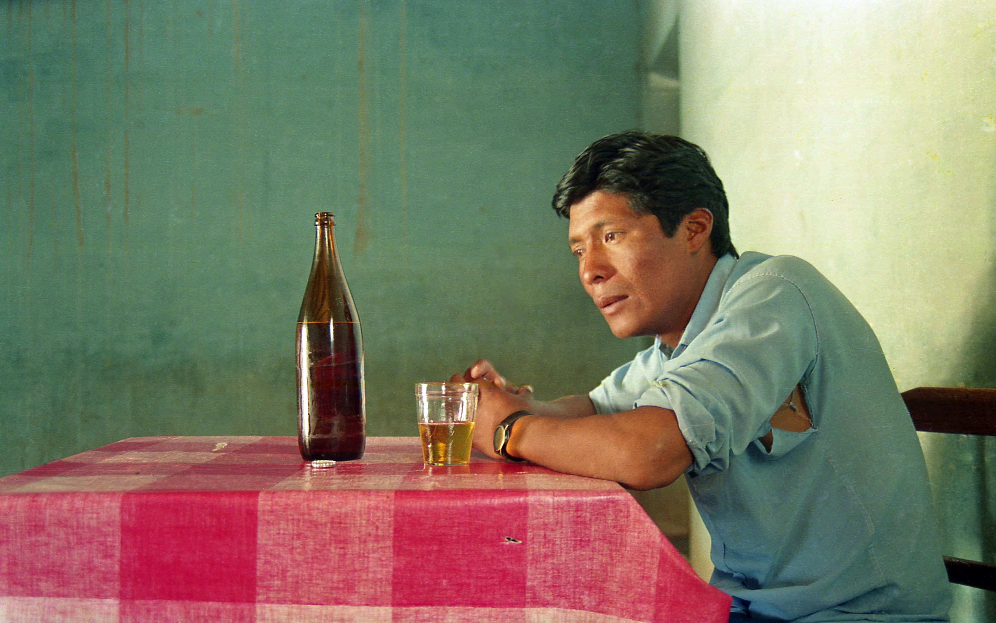 Fotografía de Goldenstein de una serie de 1992 tomada en el norte argentino, que se exhibe en la galería Nora Fisch