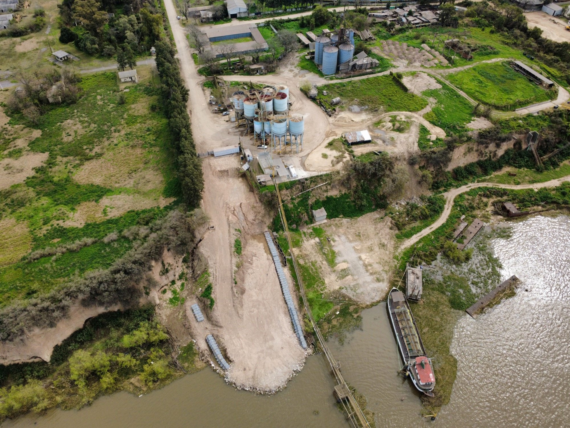 La bajada al Paraná de Sanabria SRL