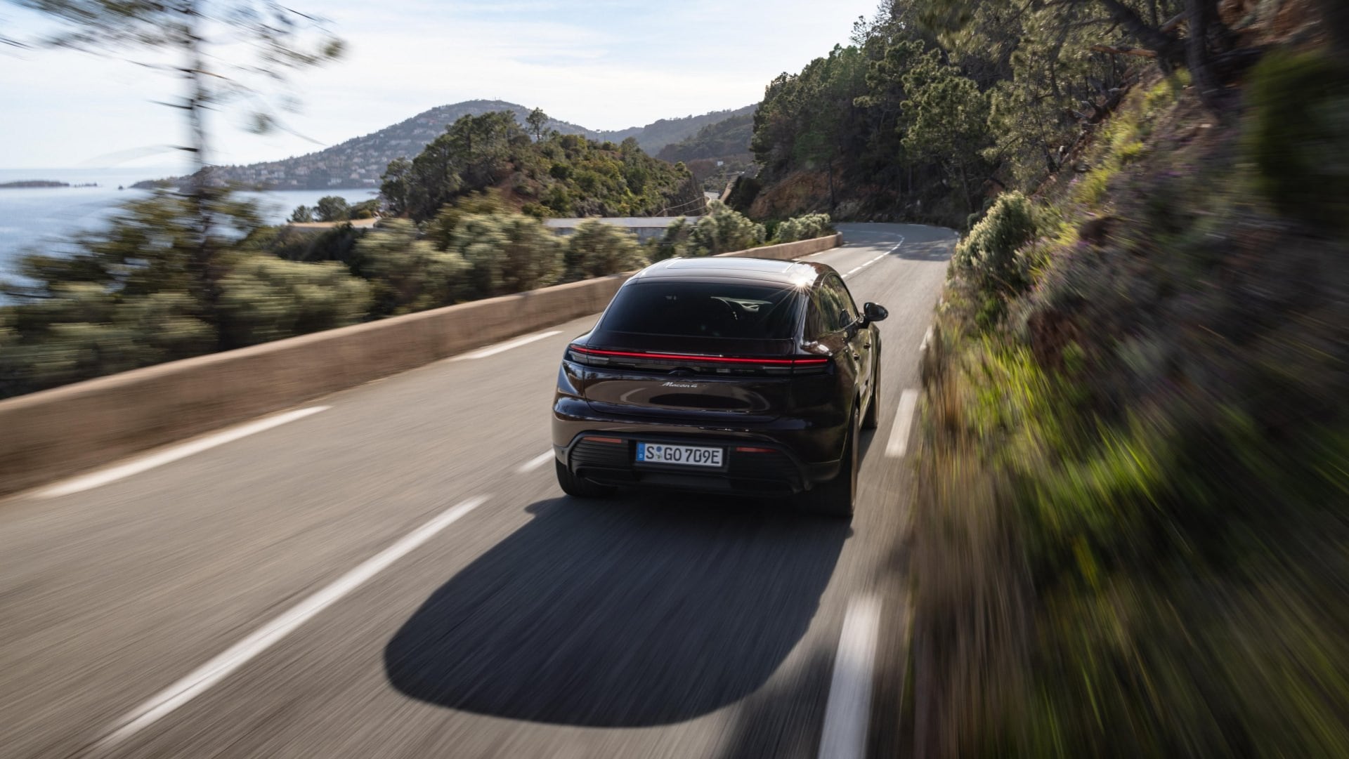 Entrega unos 285 kW y 650 Nm de torque máximo