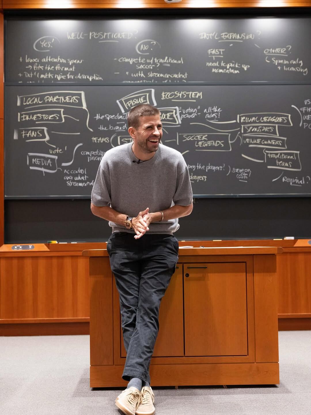 Gerard Piqué brindó una charla en Harvard sobre Business of Entertainment, Media and Sport