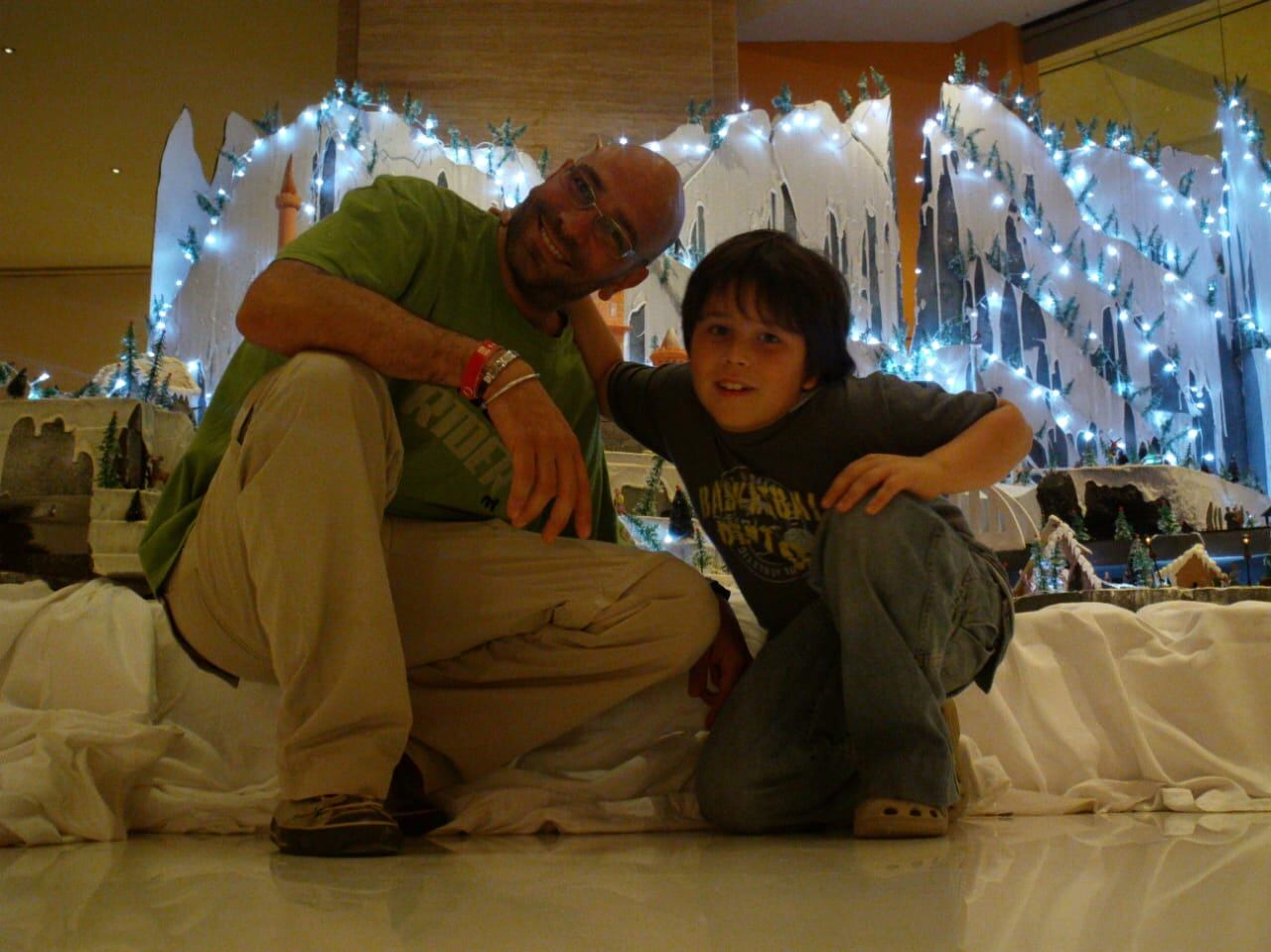 La pasión por Estudiantes de La Plata es una de las cosas que comparte Agustín con su papá (Foto: Gentileza Agustín Pérez Villarreal)