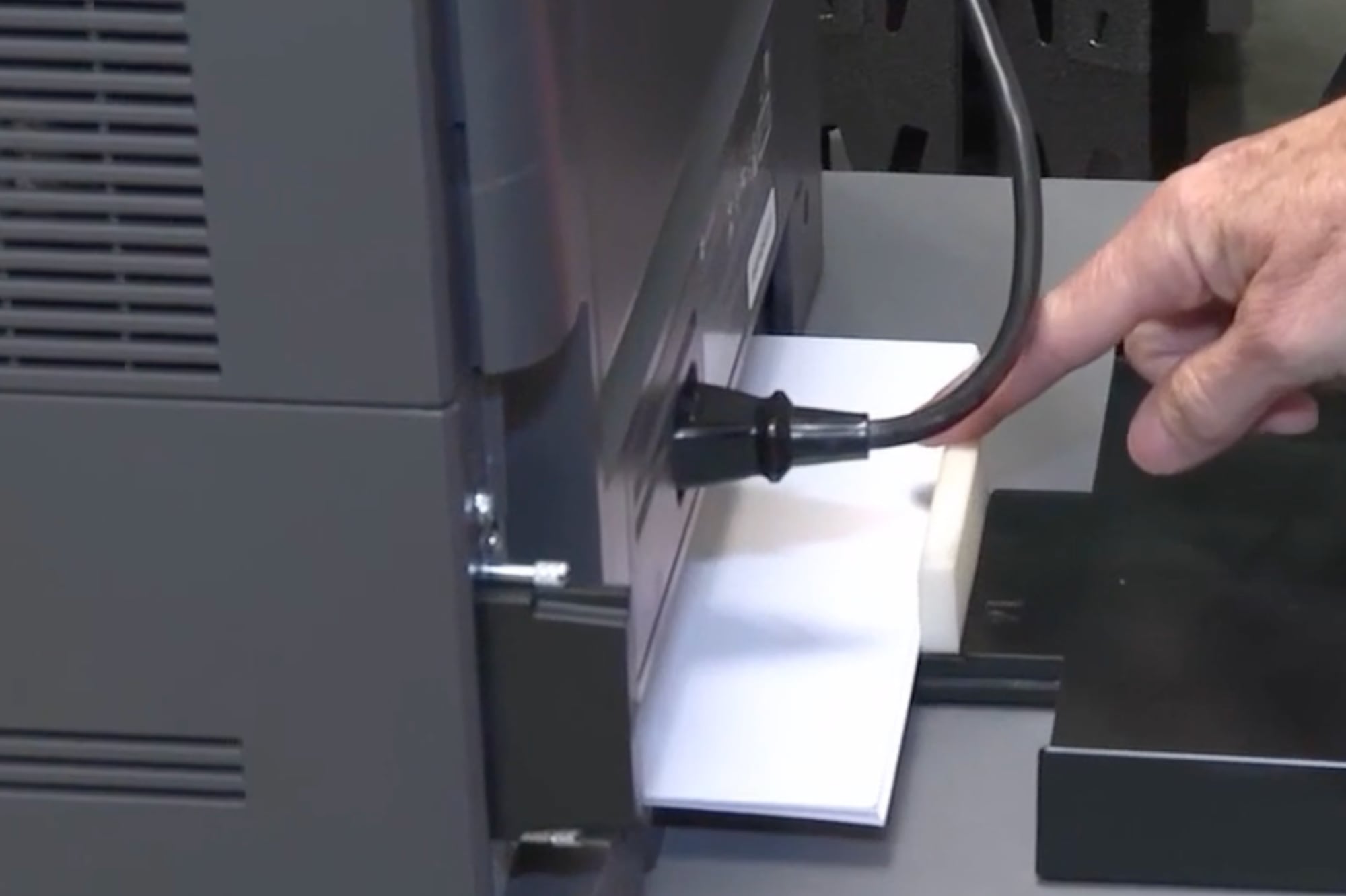 La falla afectaba a un componente de las impresoras que se soltaba durante el transporte y ponía en riesgo las elecciones locales de Seminole